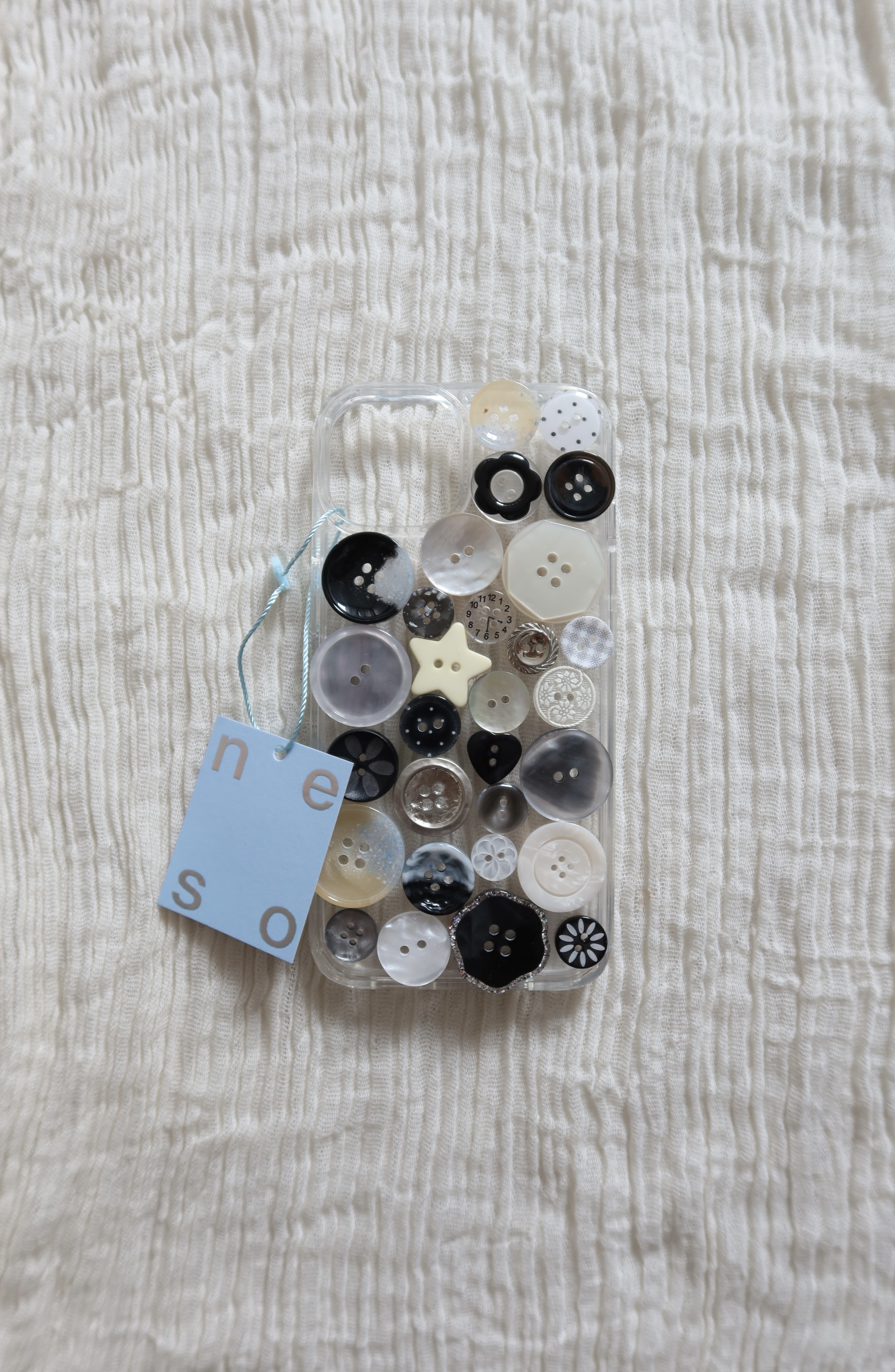 Bee's bizz Button case