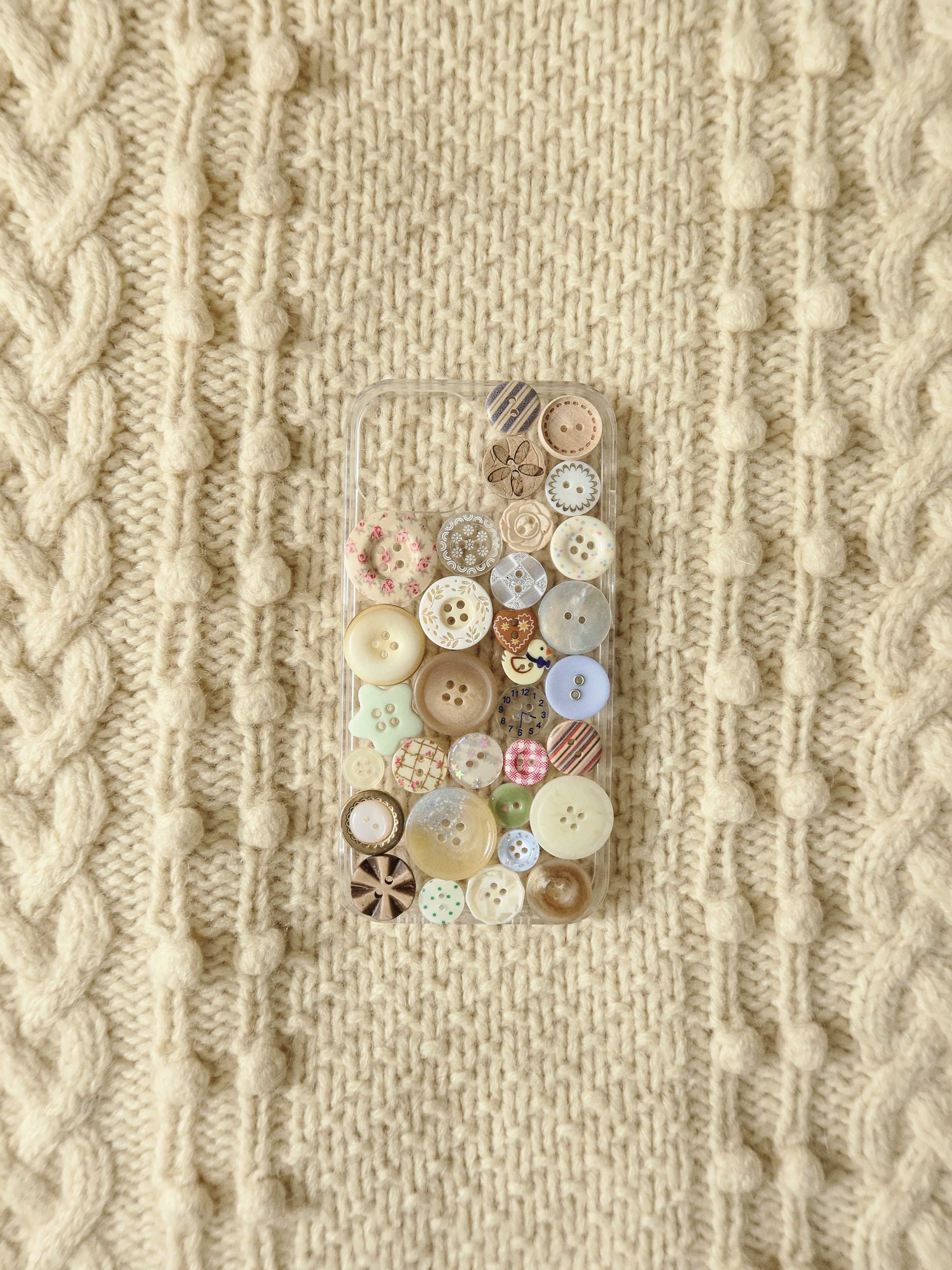 Hug of Nostalgia Button case [Duck version]