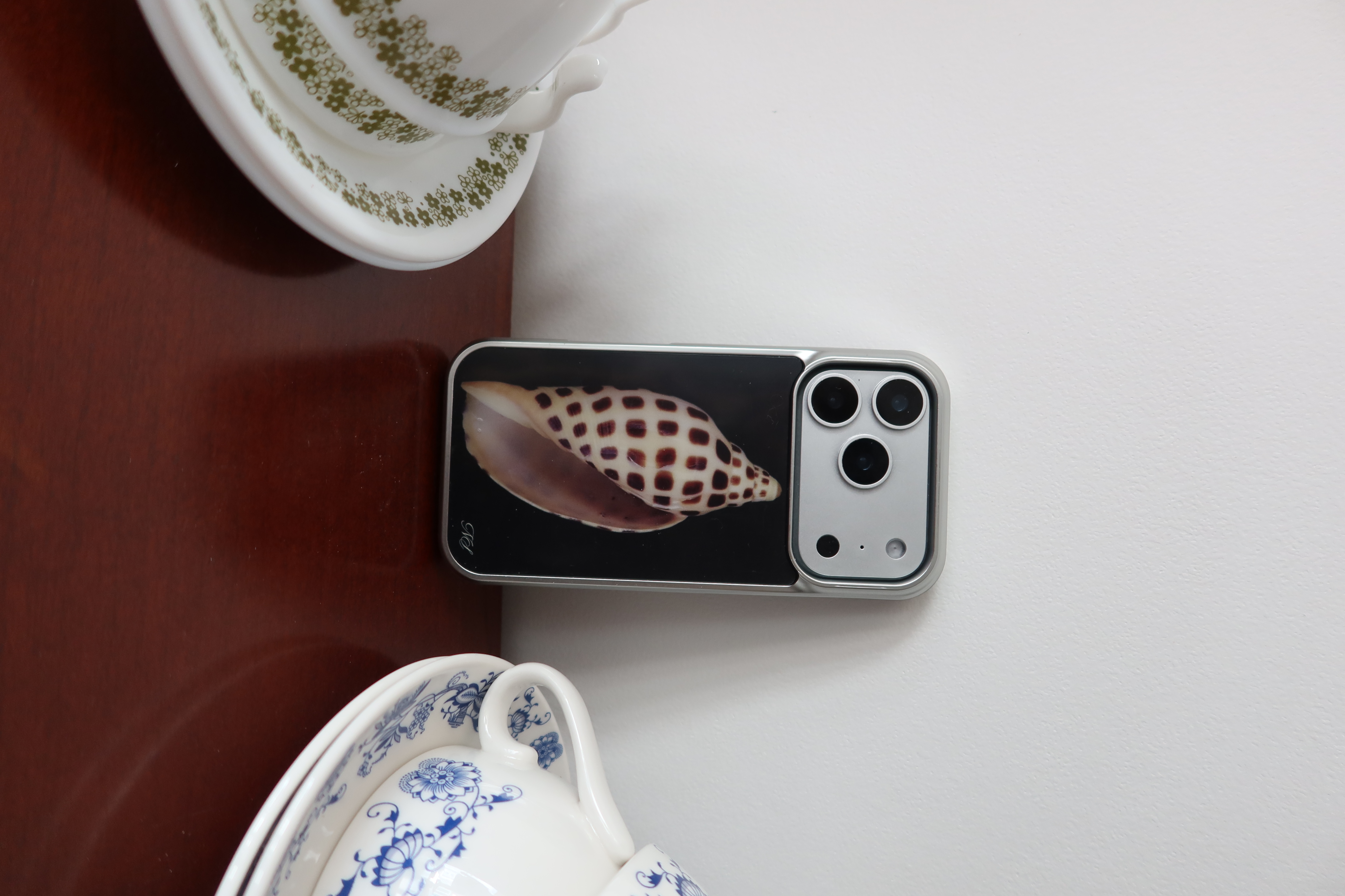 SHELL silver glass bumper case [JUNONIA SHELL]