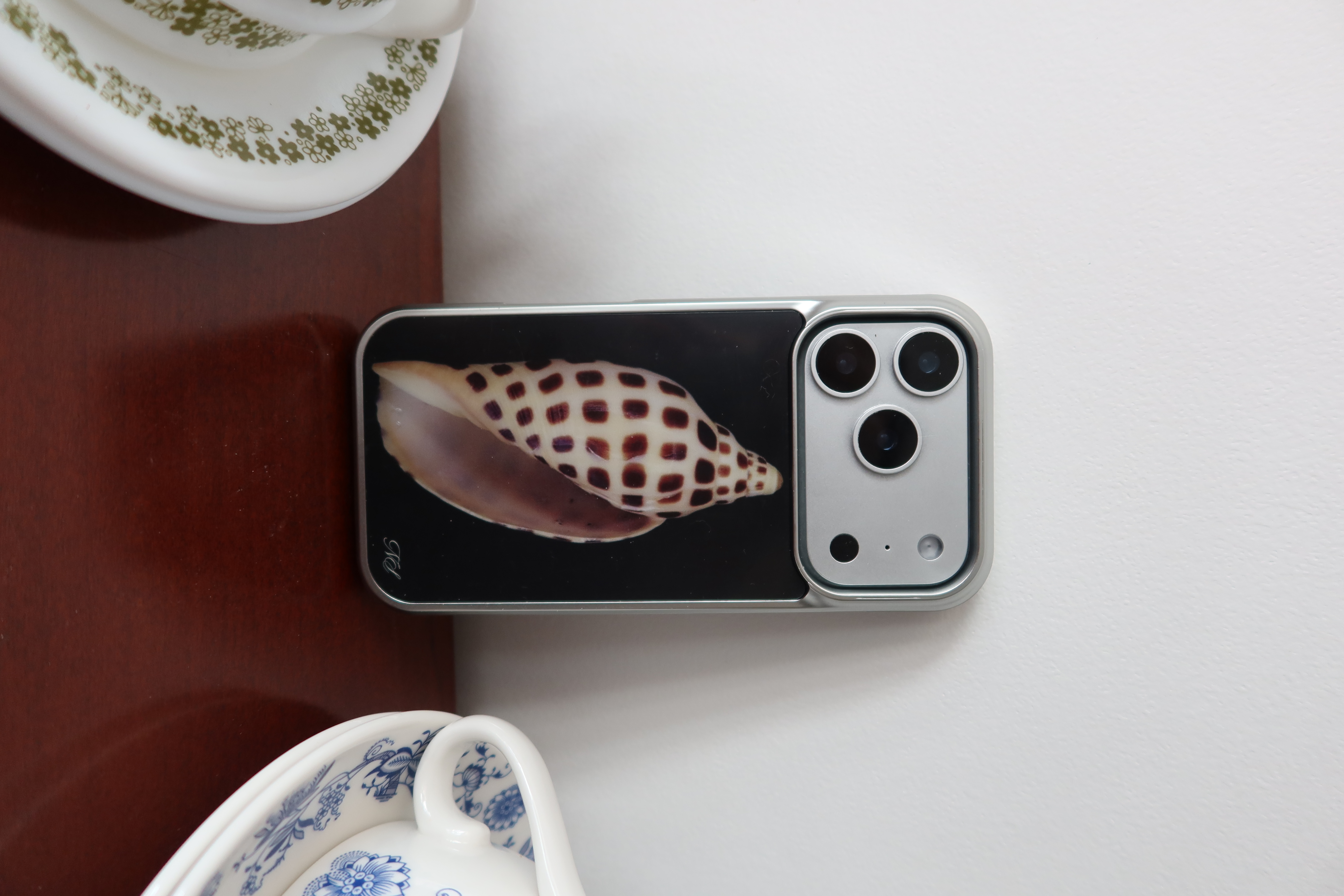 SHELL silver glass bumper case [JUNONIA SHELL]