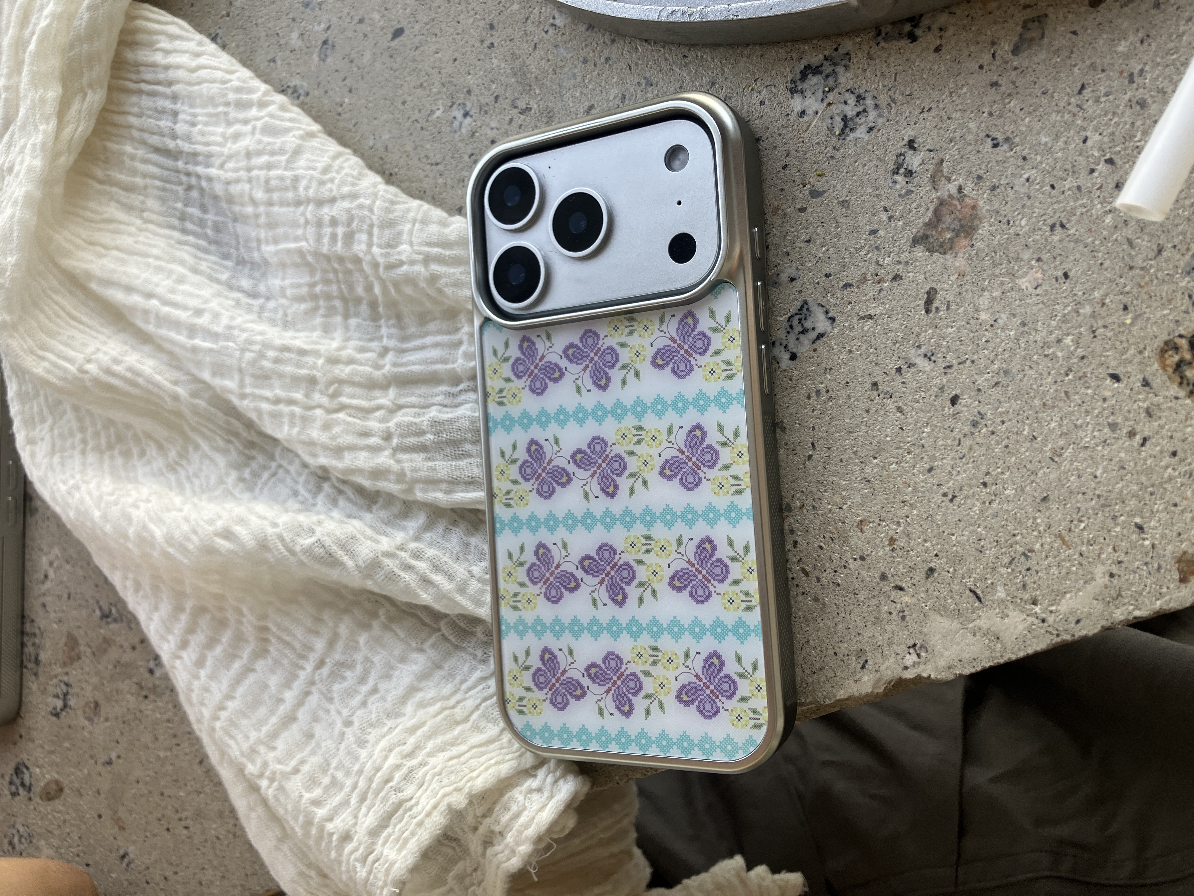 CROSS STITCH silver matte glass bumper case [BUTTERFLIES]