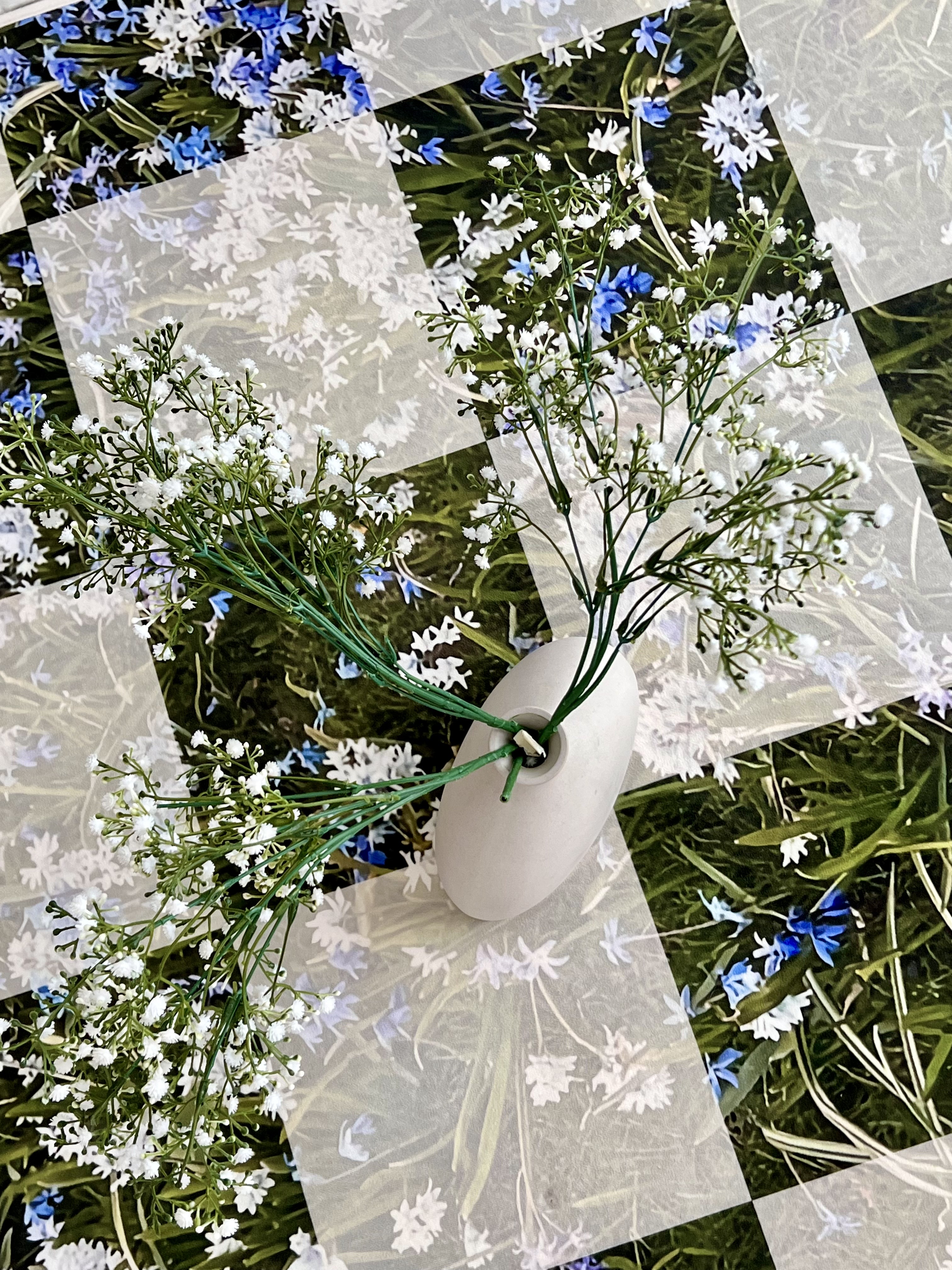 Wild Flowers Checkerboard 들꽃 체커보드 극세사 러그