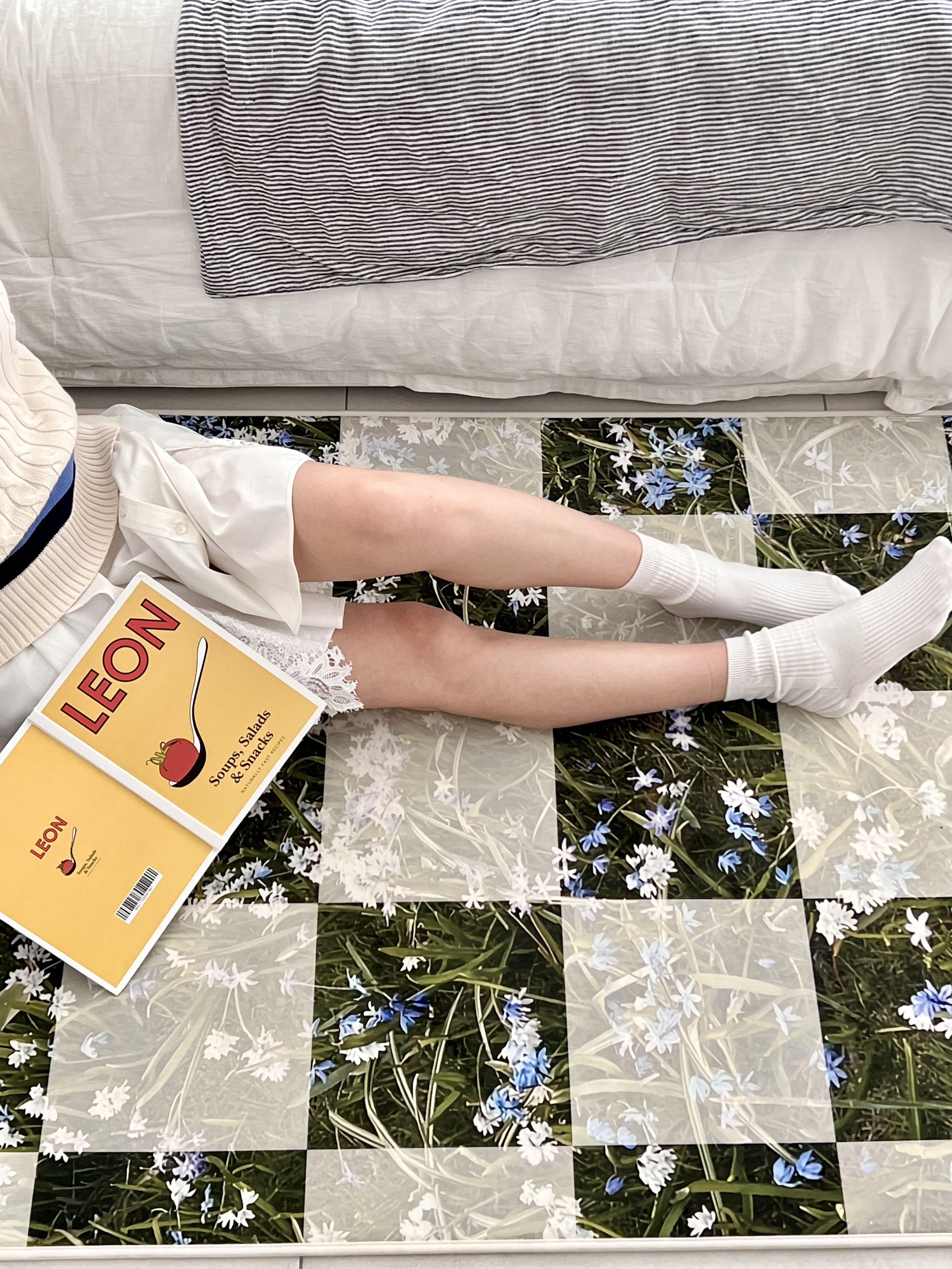 Wild Flowers Checkerboard 들꽃 체커보드 극세사 러그