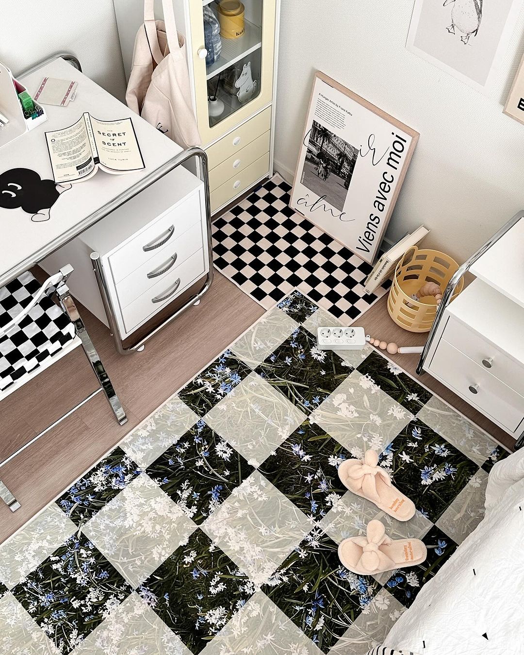 Wild Flowers Checkerboard 들꽃 체커보드 극세사 러그