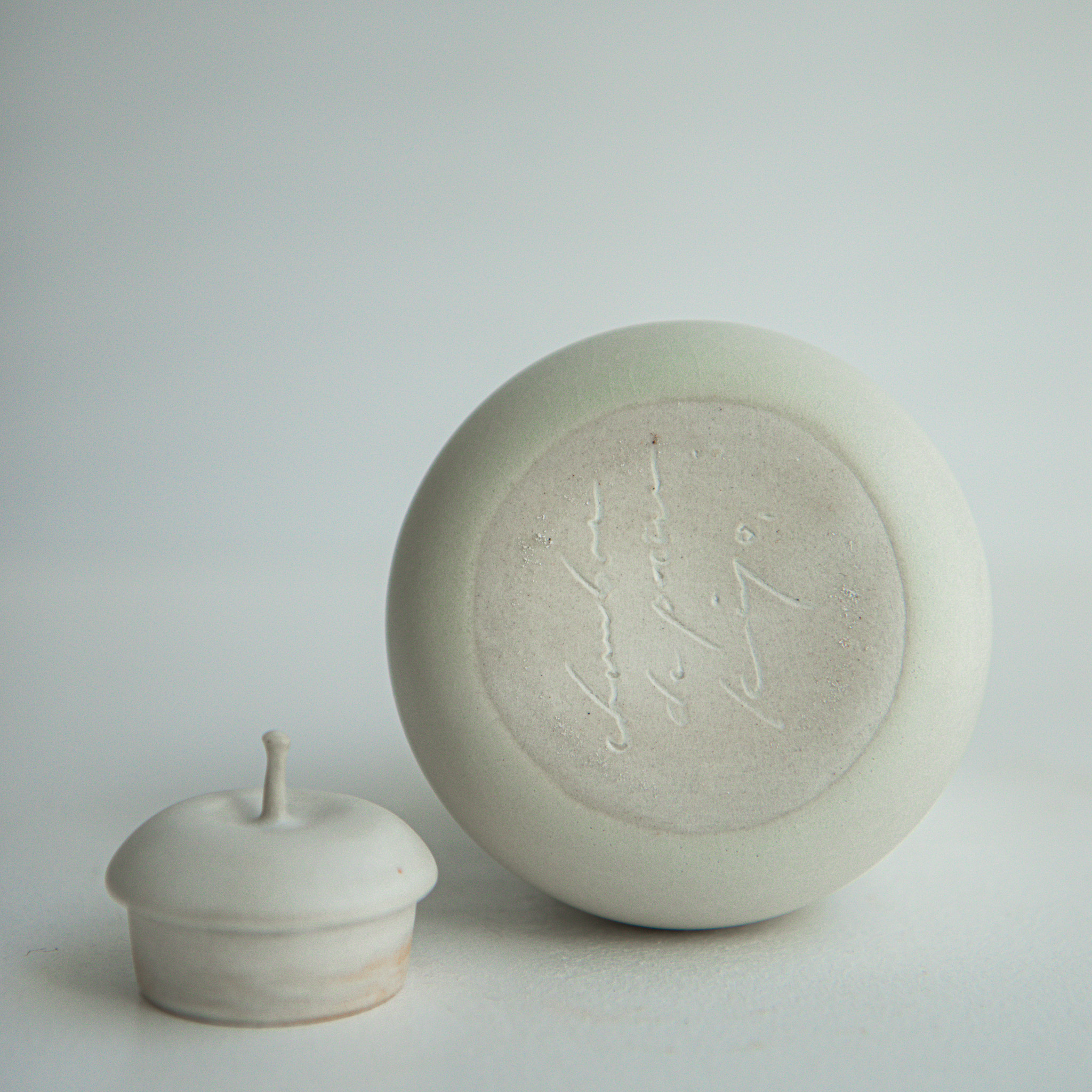 Baked pear | Pot | White