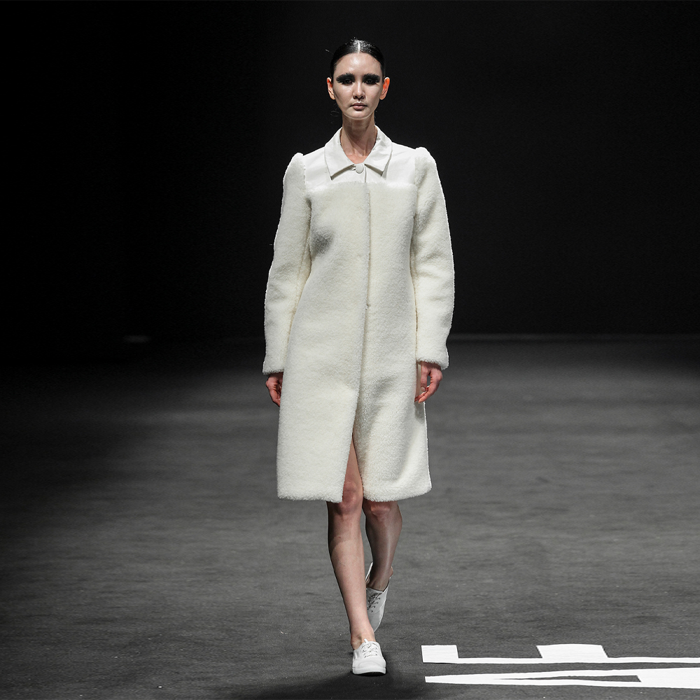 MOONKYOUNGLAE - ICONOGRAPHY(아이코노그라피) Leather Lamb 100% Long coat