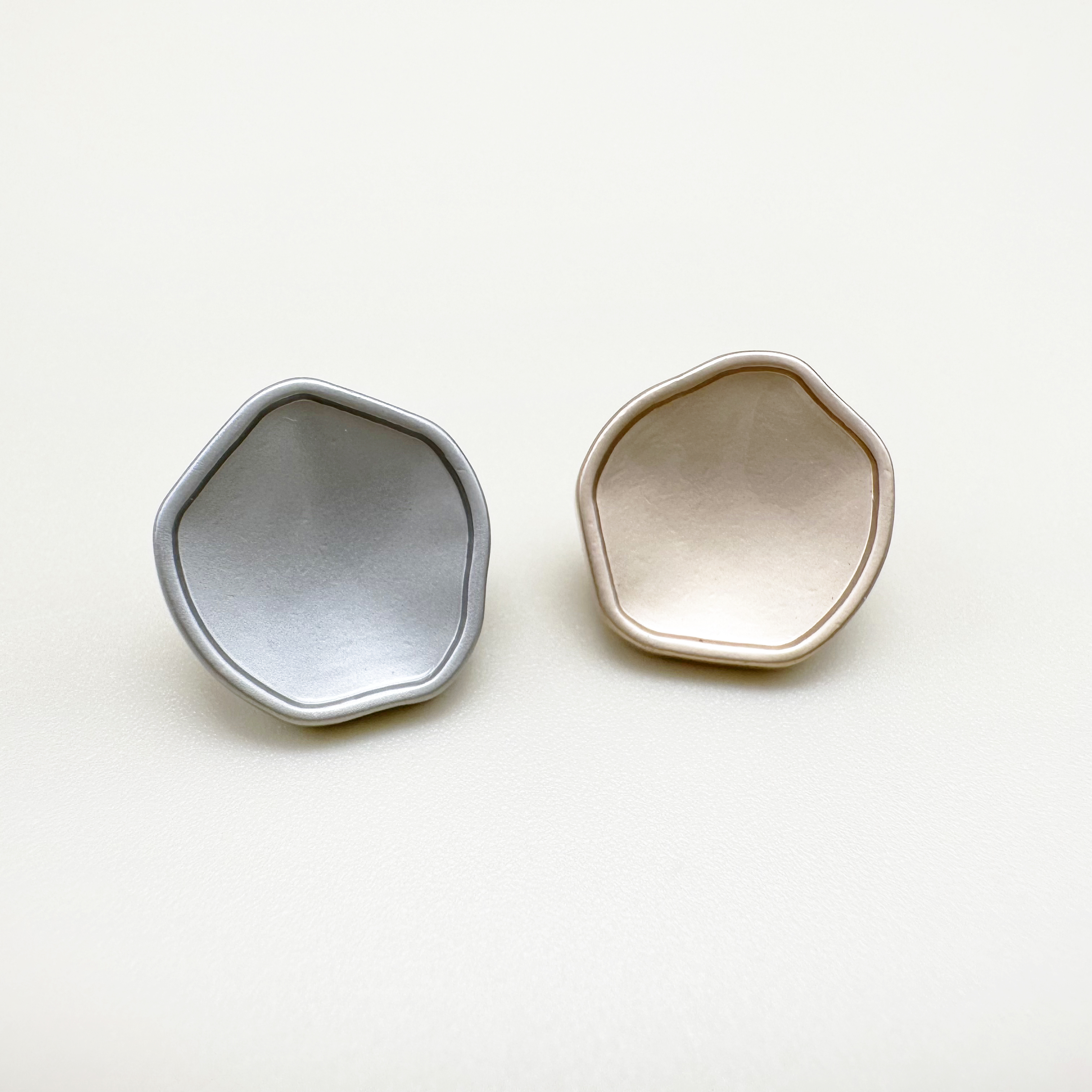 불규칙 무광 금속단추 12mm