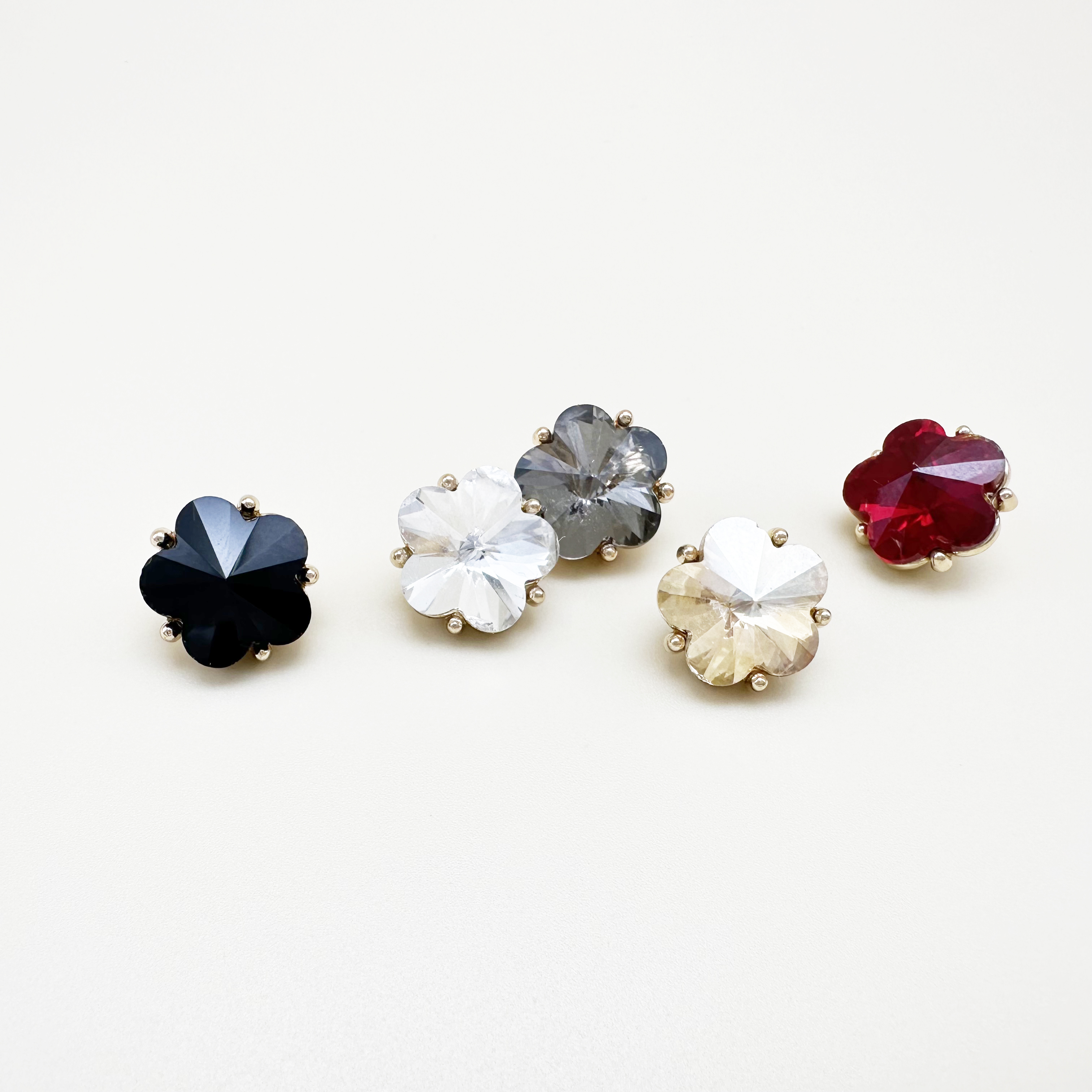 큐빅 꽃 금속 꼬다리 단추 10mm,12mm