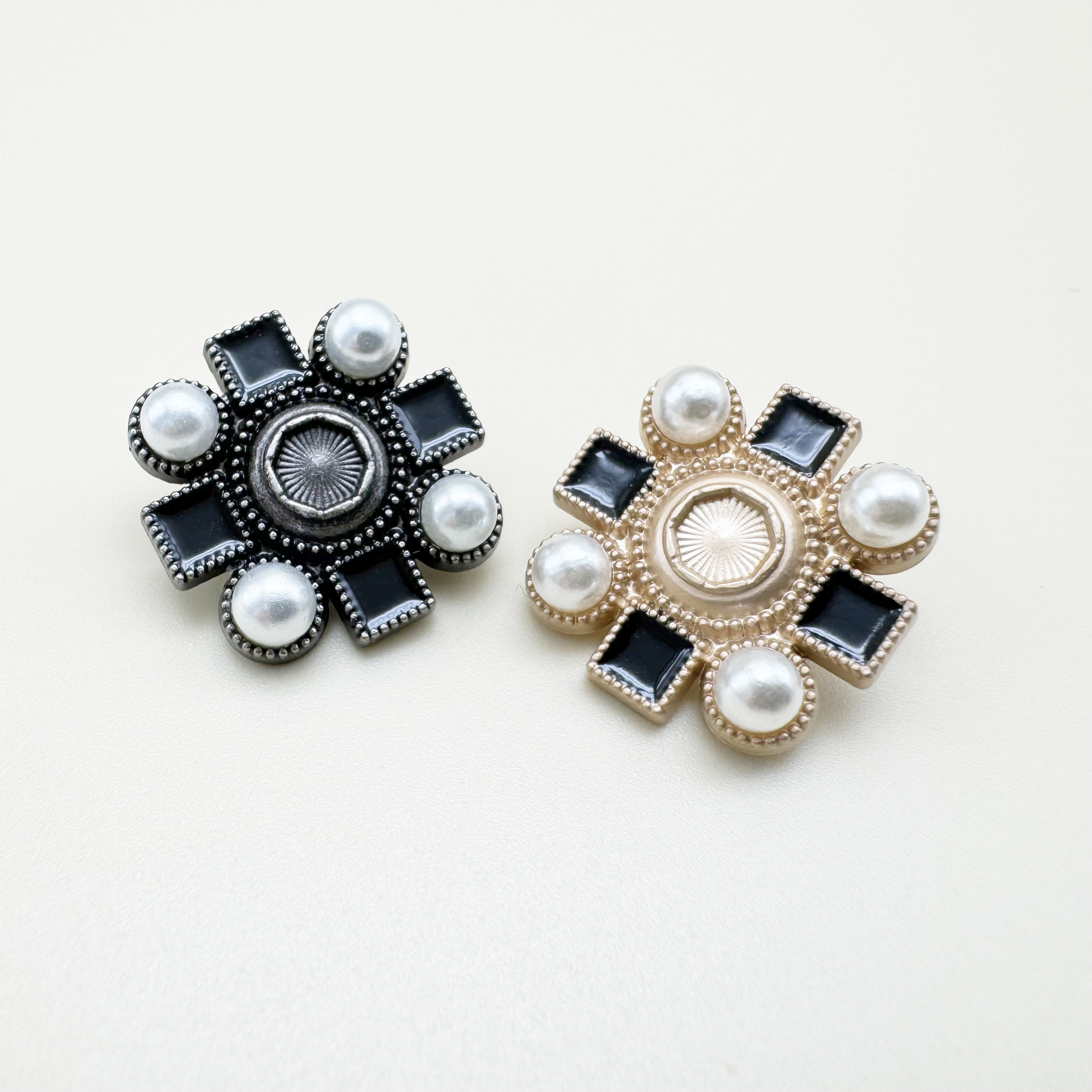 빈티지 진주 사각 금속 단추 18mm