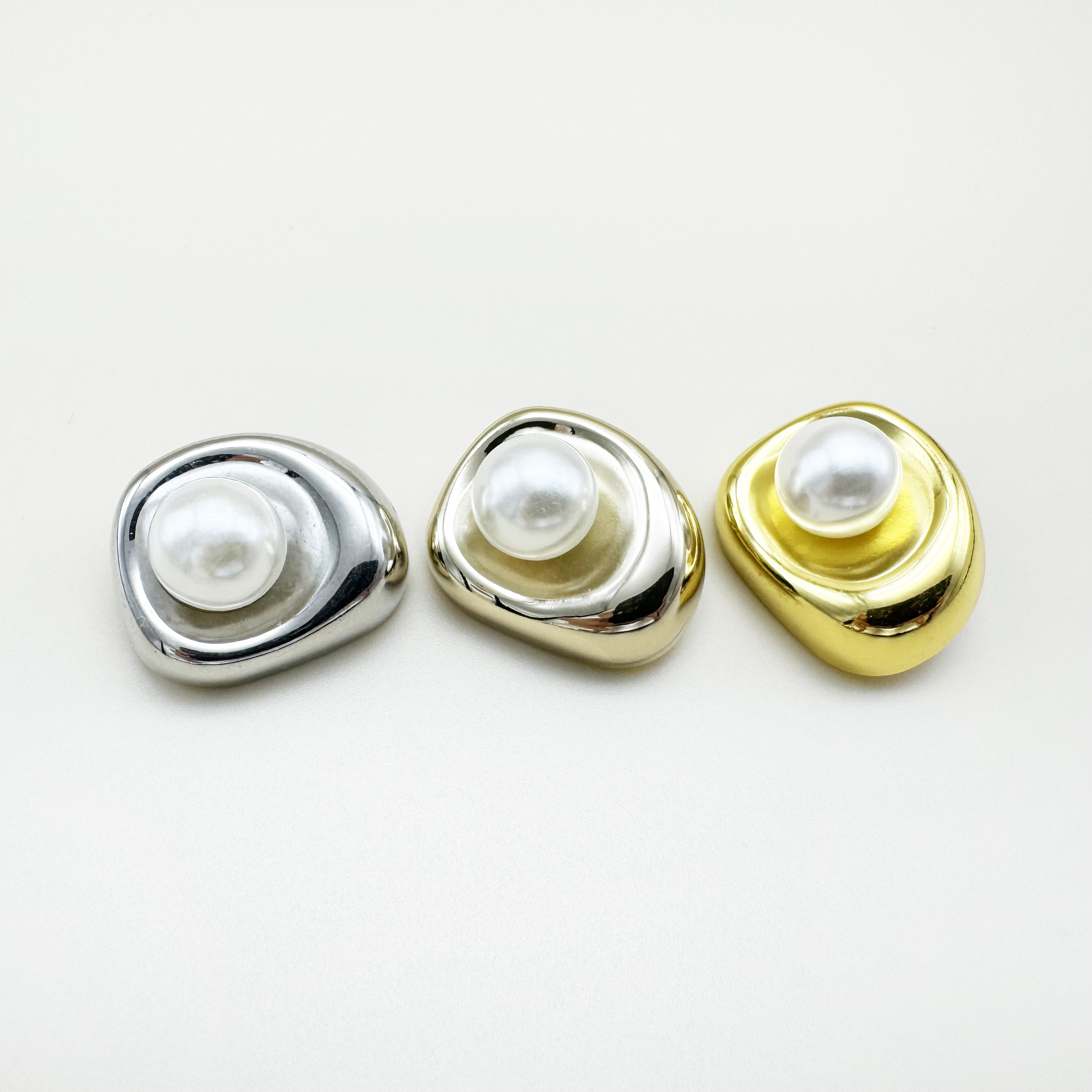 진주 입체 불규칙 금속 단추 18mm,23mm