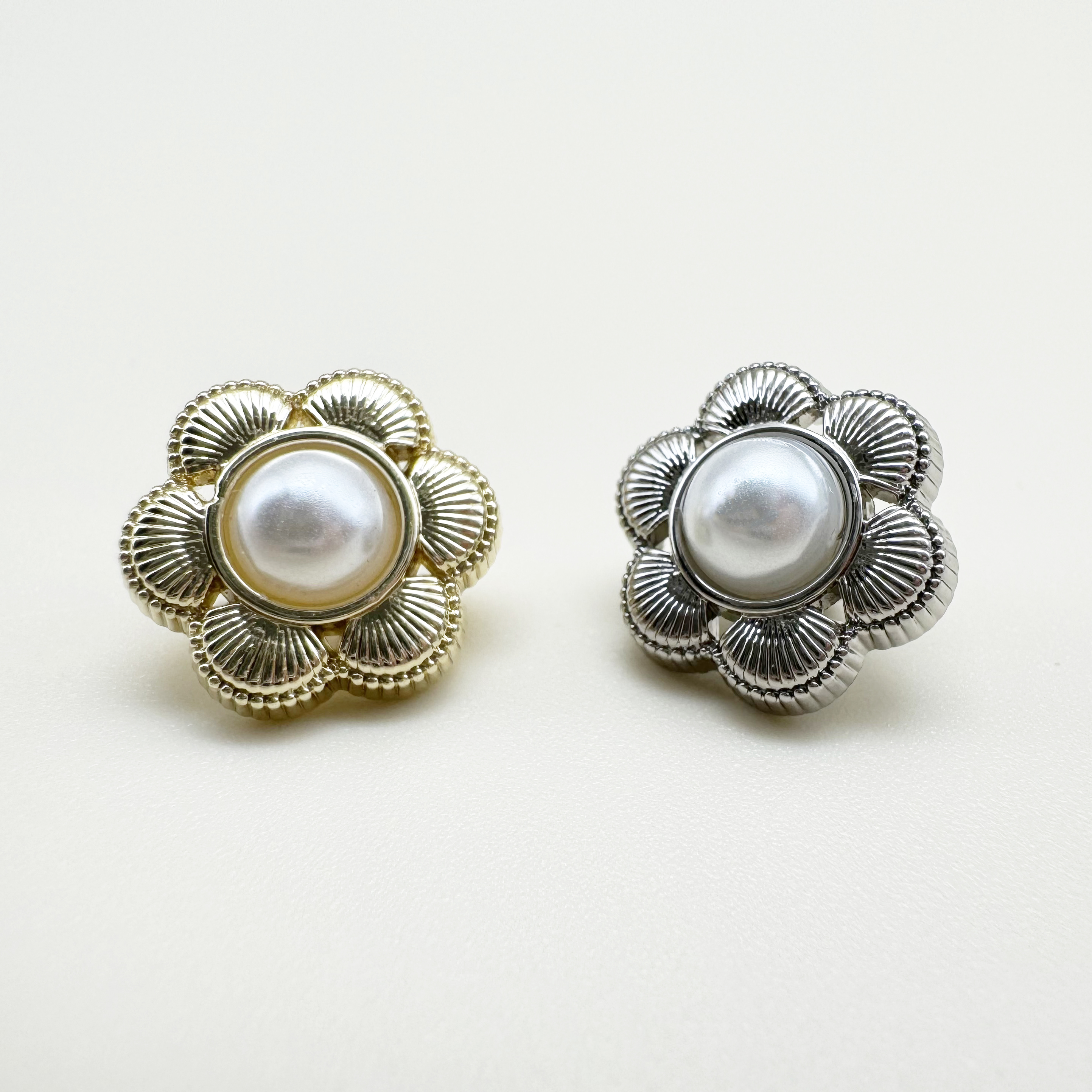 미니 꽃모양 진주 금속 단추 12mm