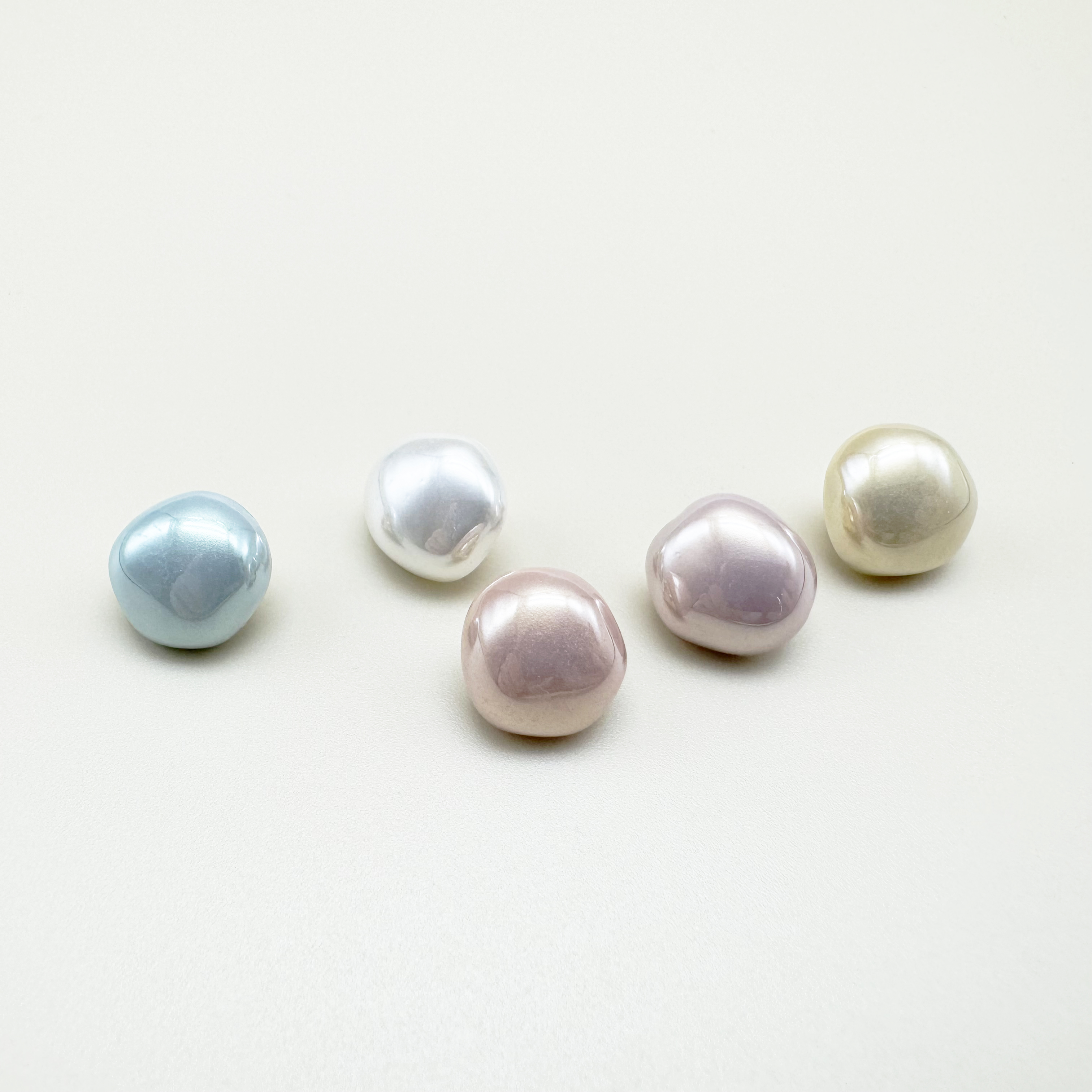 못난이 오로라 진주 레진 단추 11mm