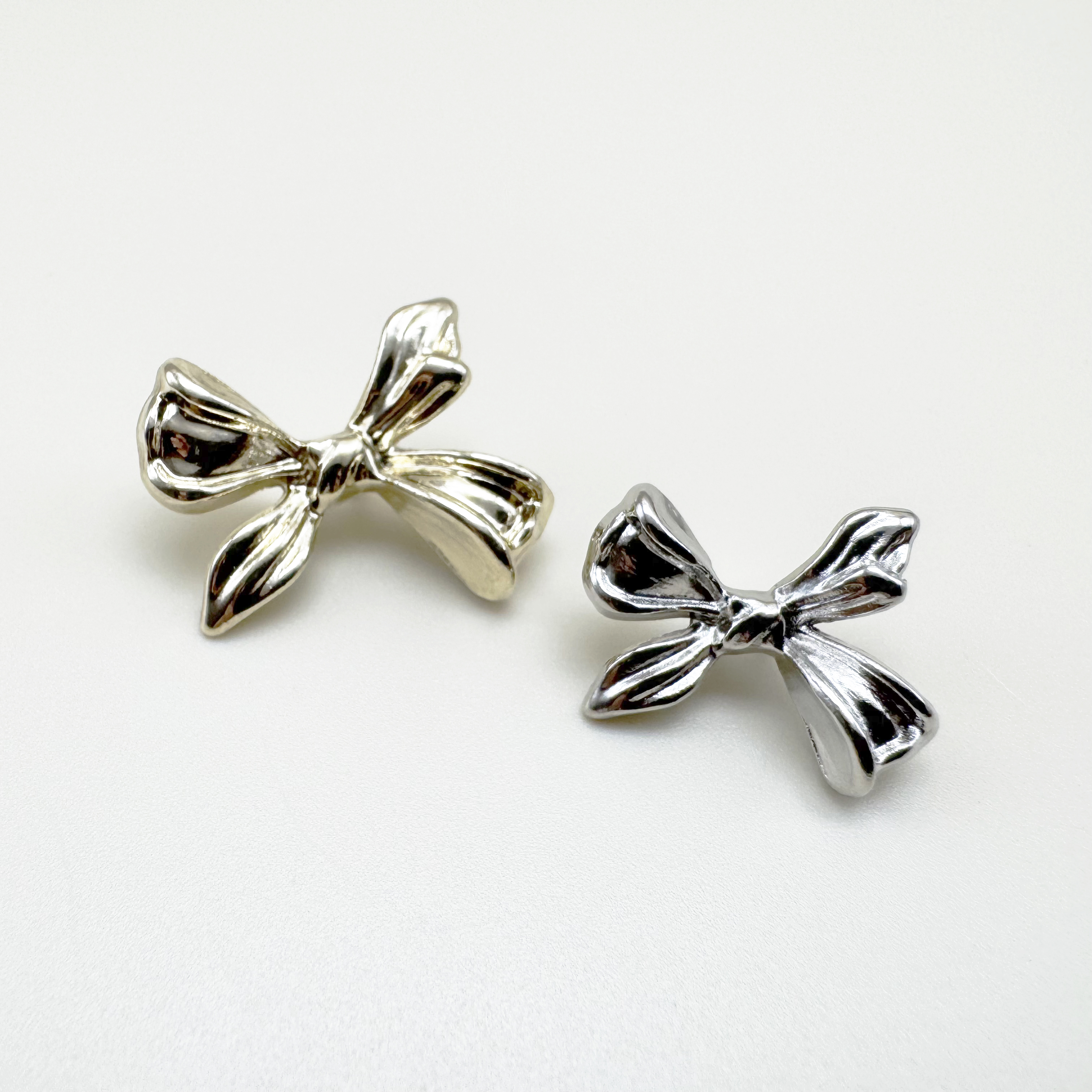 입체 리본 금속단추 18mm,23mm