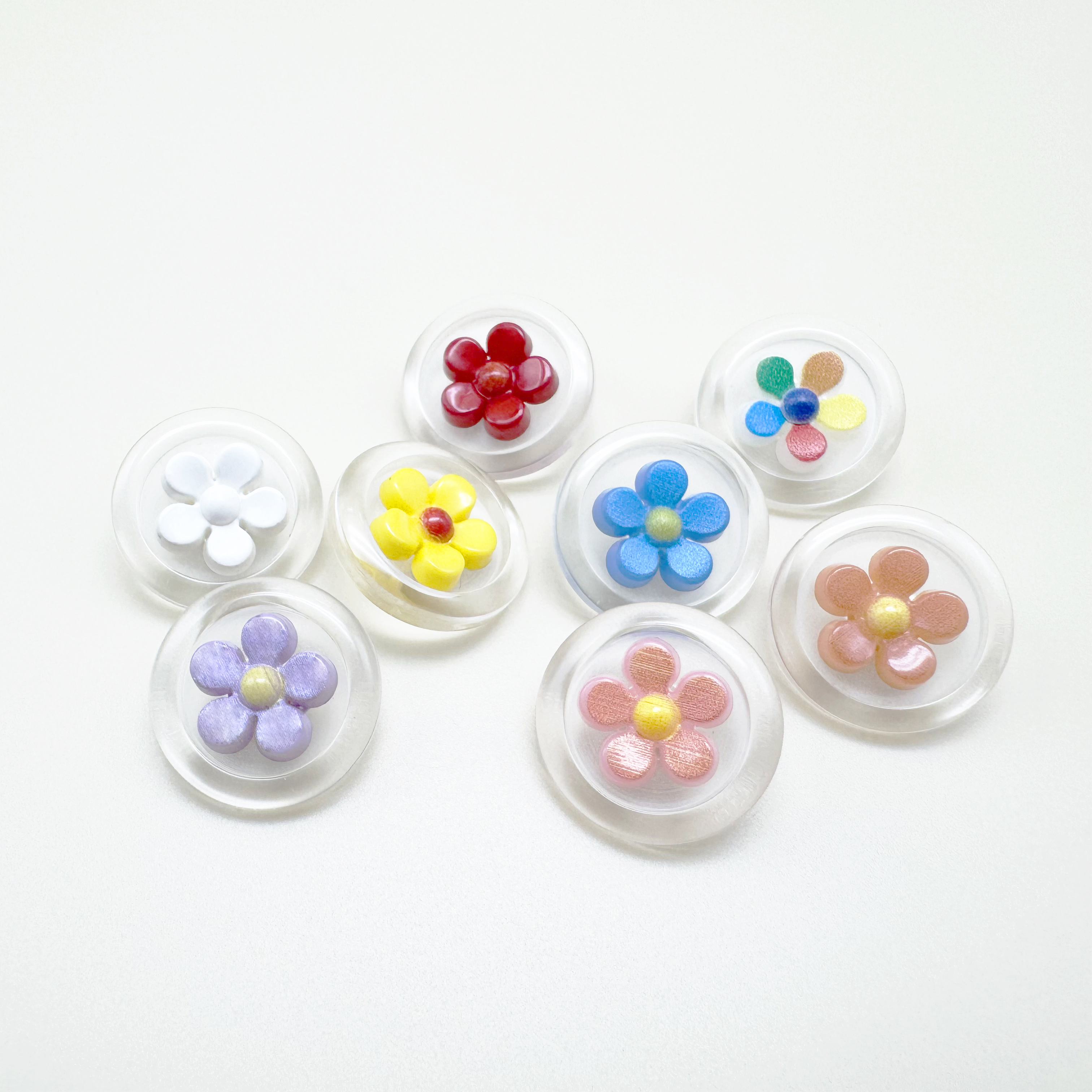귀요미 투명 원형 꽃 레진단추 18mm