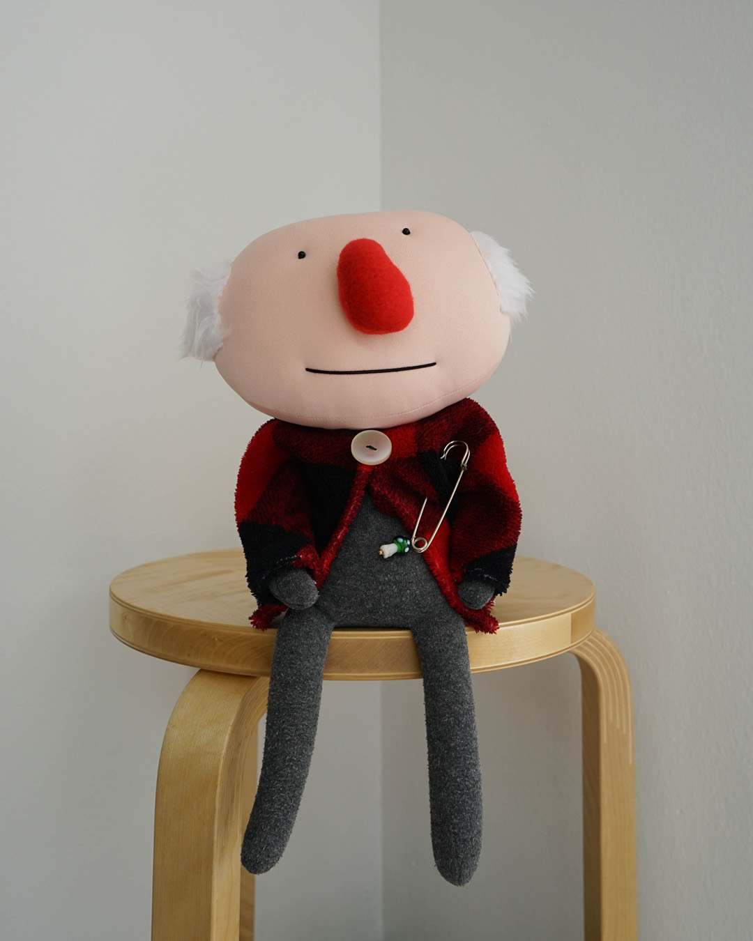 [Bobby Dazzler] Dressed up