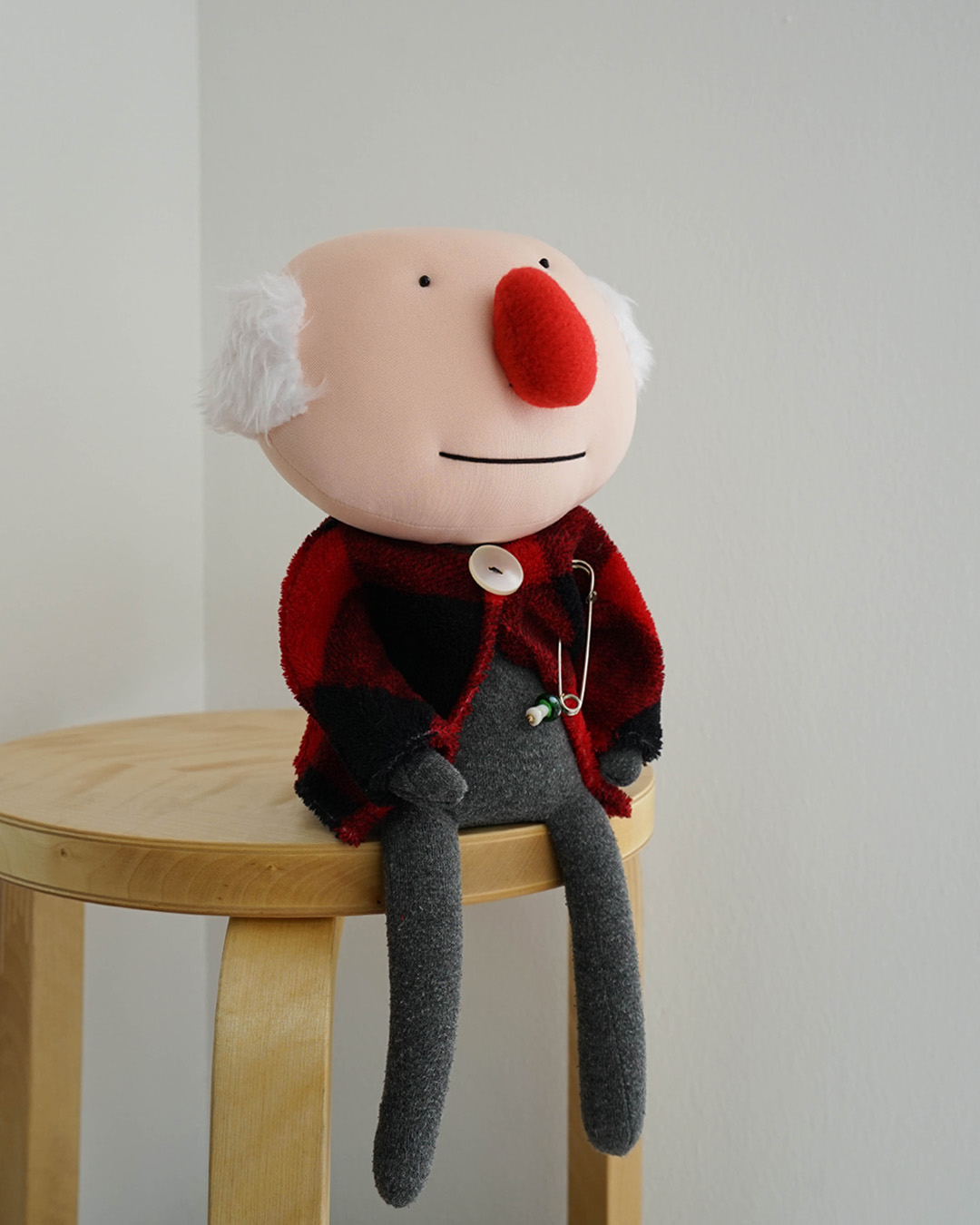 [Bobby Dazzler] Dressed up