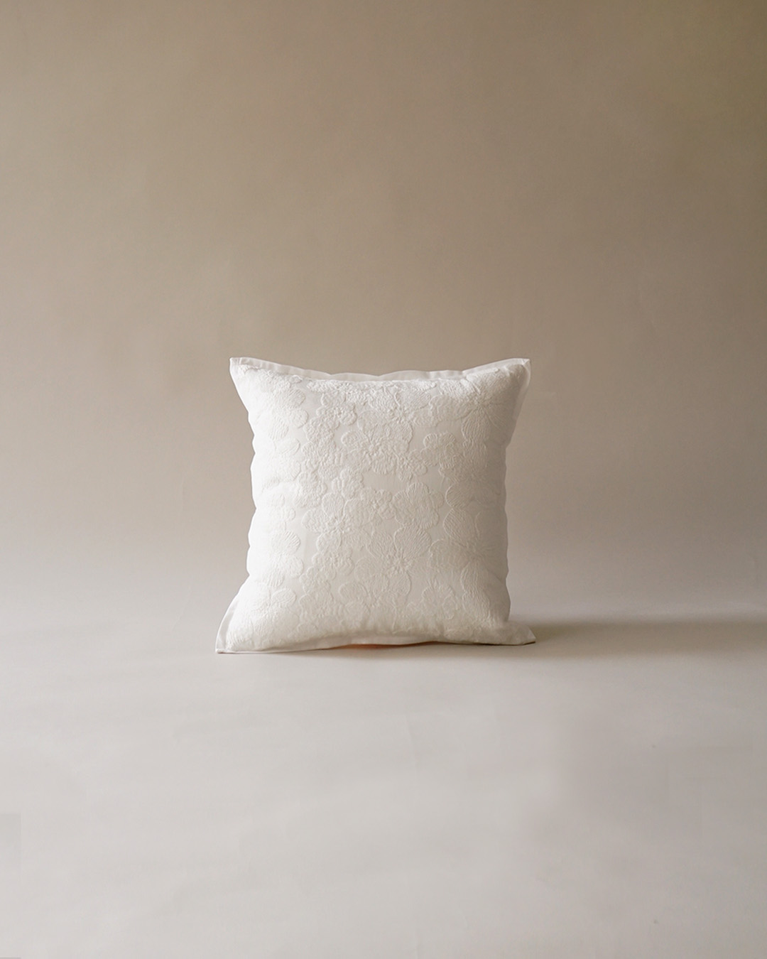 lace cushion