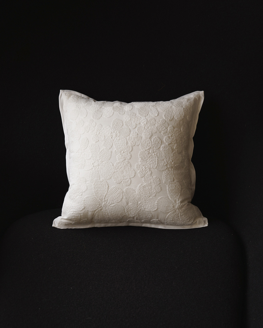 lace cushion