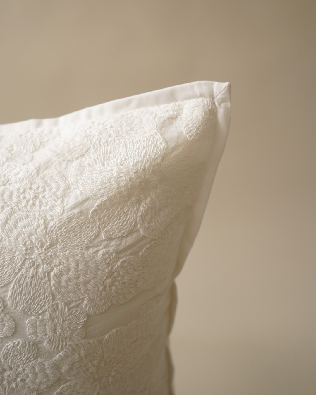 lace cushion