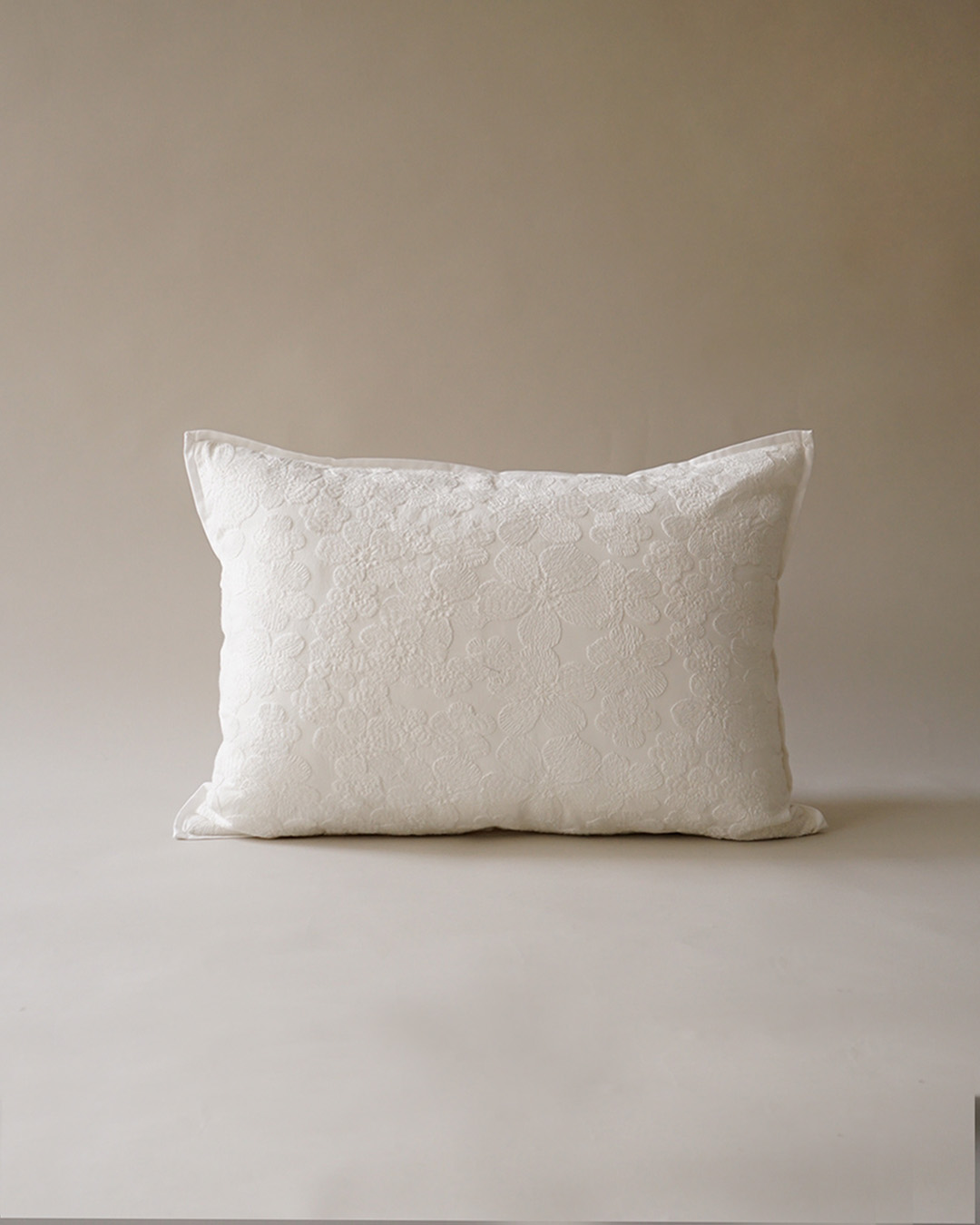 lace cushion