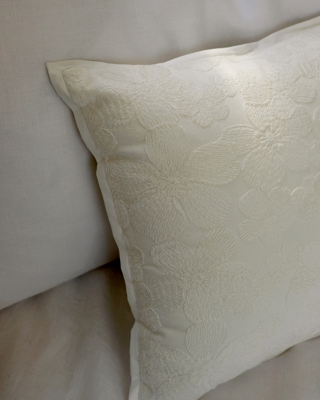 lace cushion