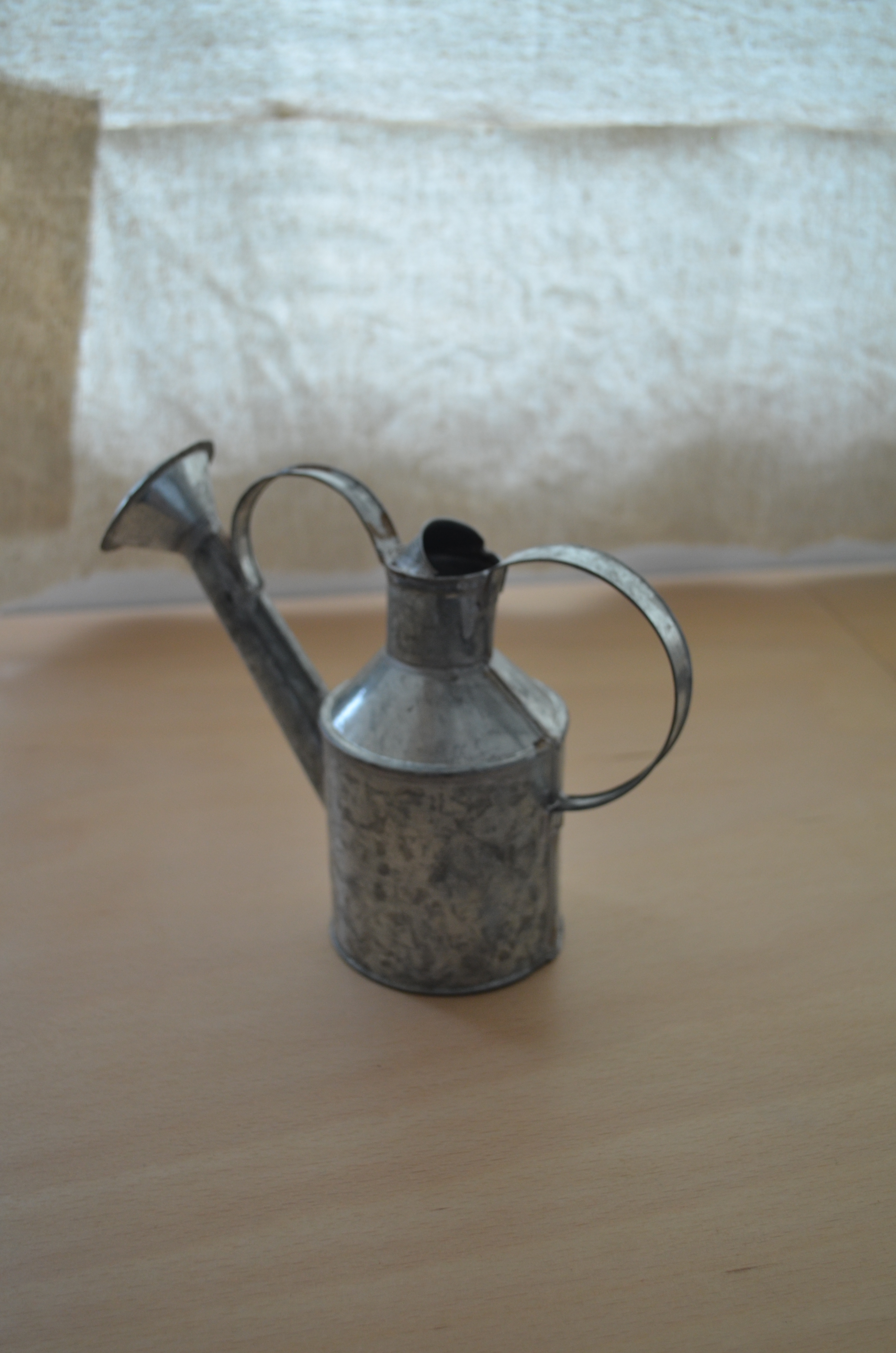 tin water spray