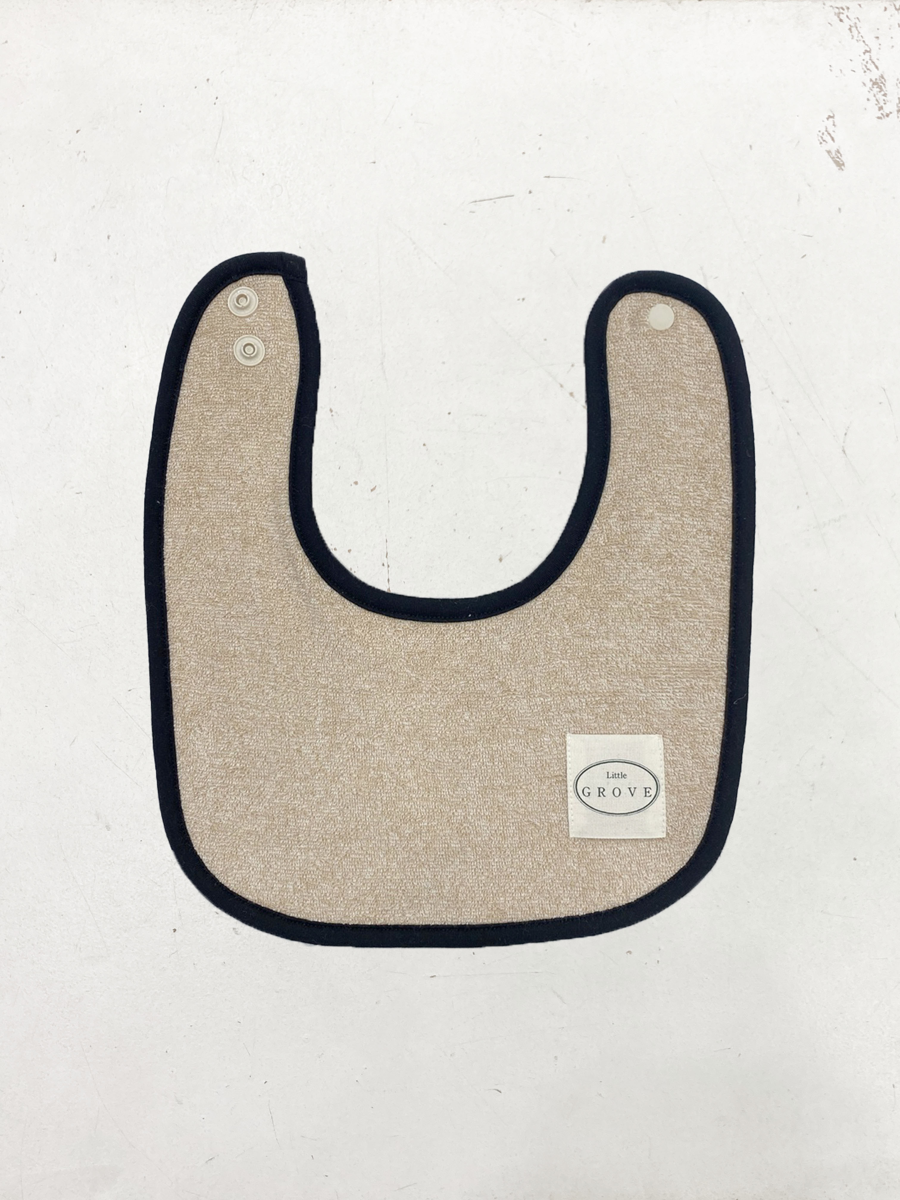 Organic round bib - oatmeal/black