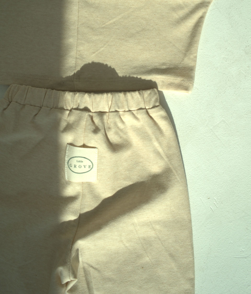 Daisy Shirring set up - Sand