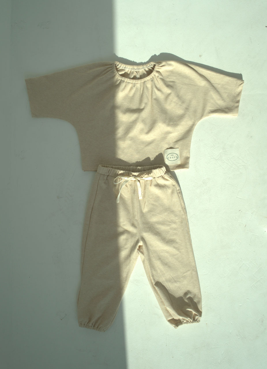 Daisy Shirring set up - Sand