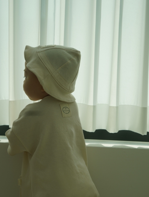 The bucket hat