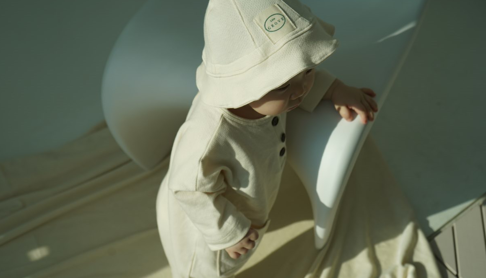 The bucket hat