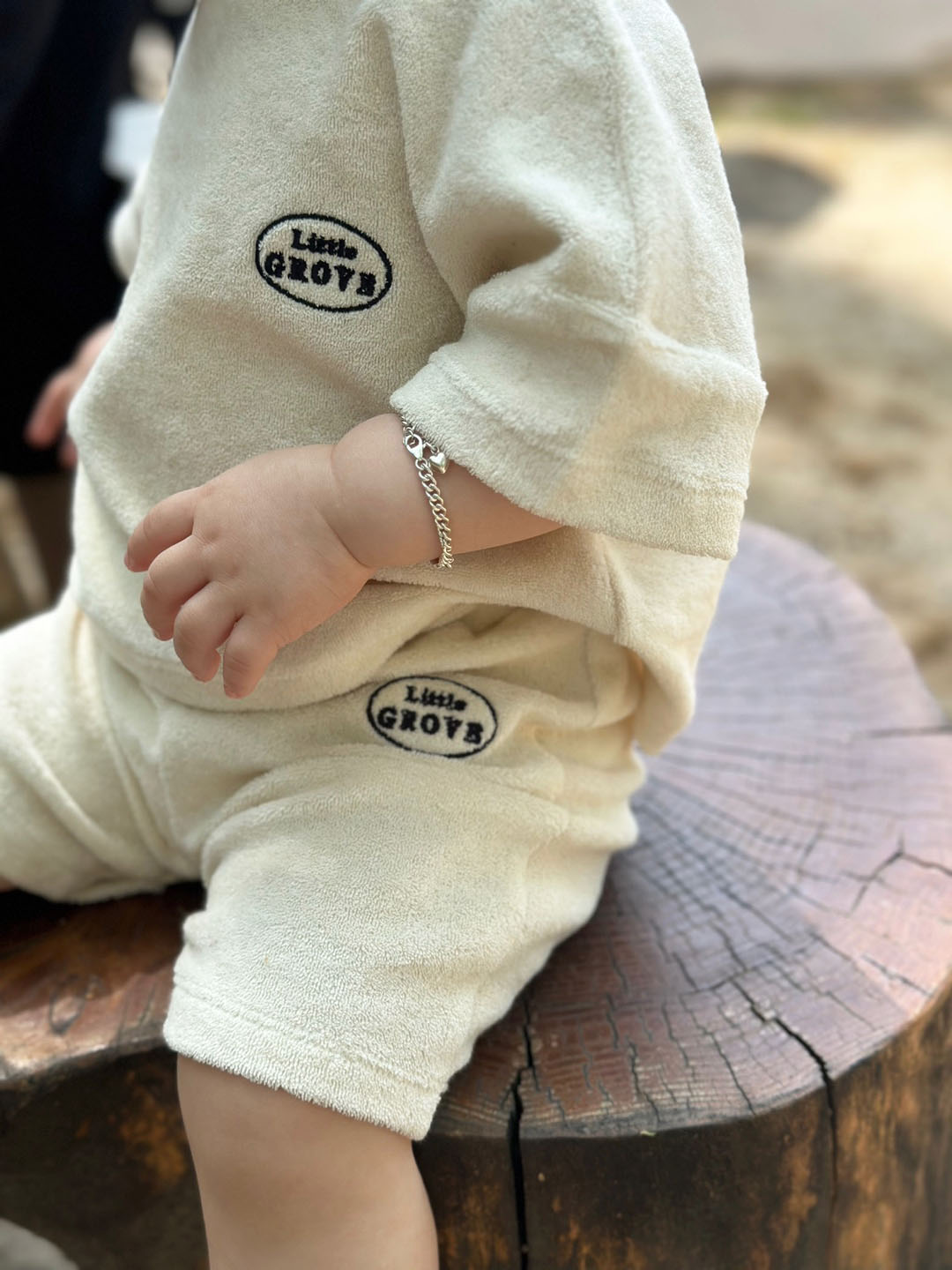 Organic towel logo tee