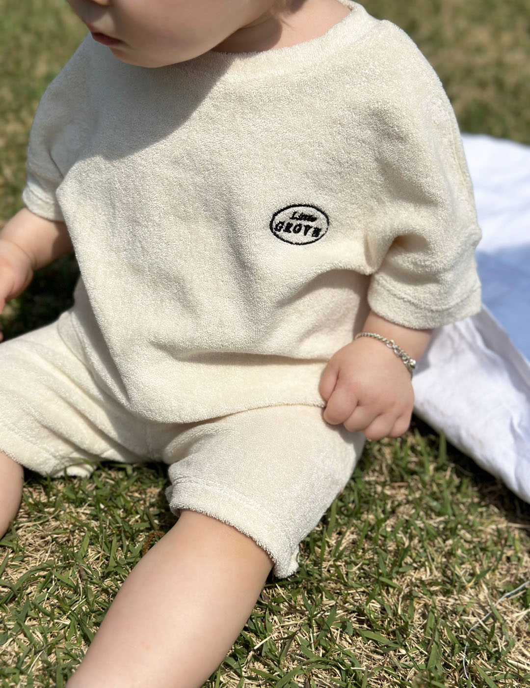 Organic towel logo tee