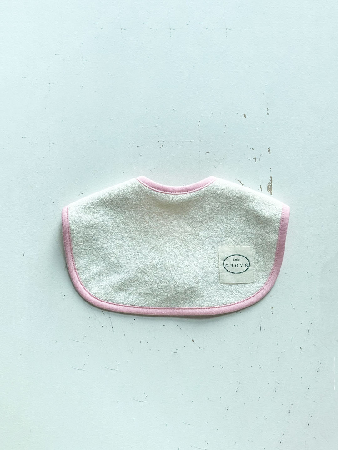 Popped color round bib
