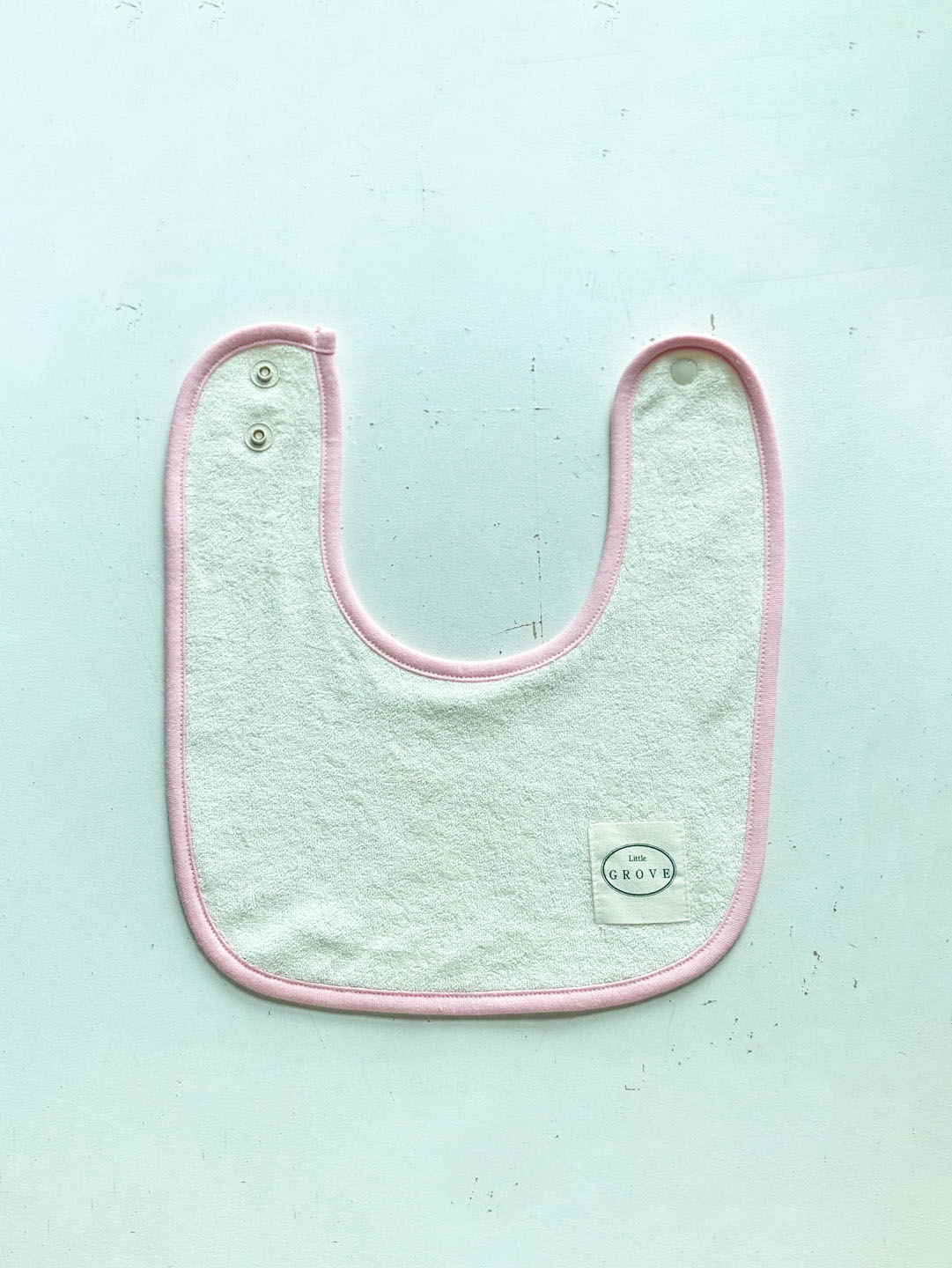 Popped color round bib