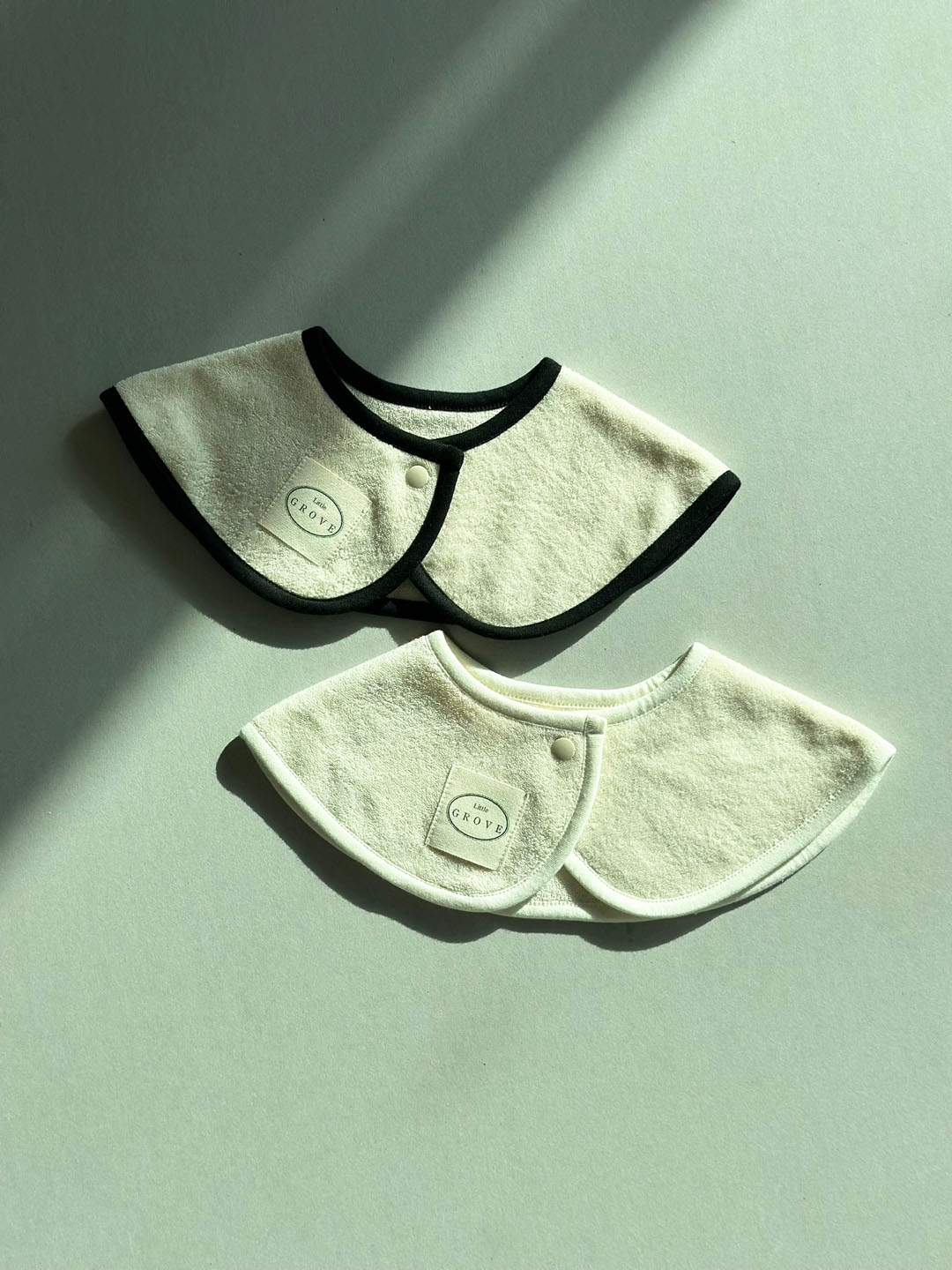 The circle bib