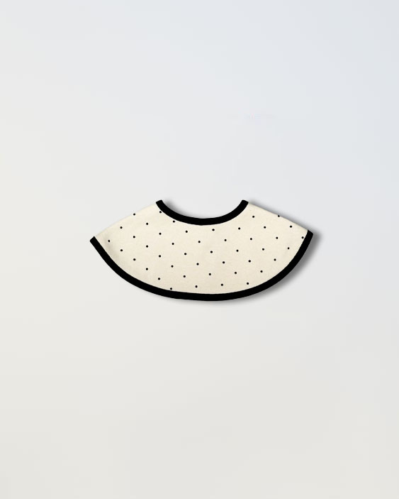 Polkadot circle bib