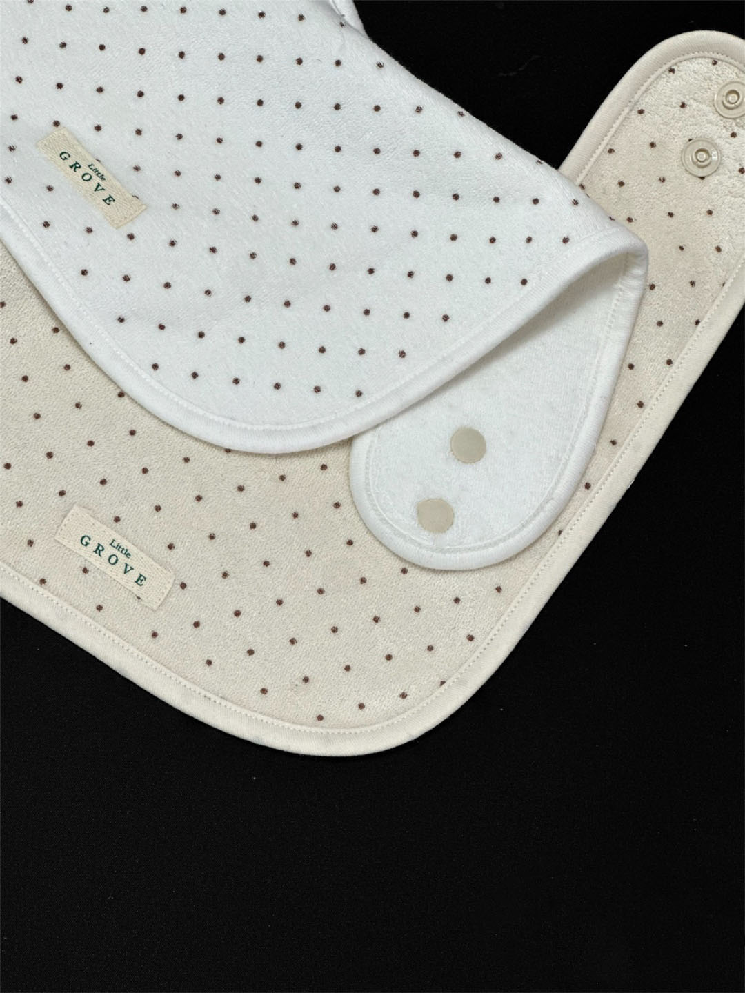 Oragnic terry polkadot bib