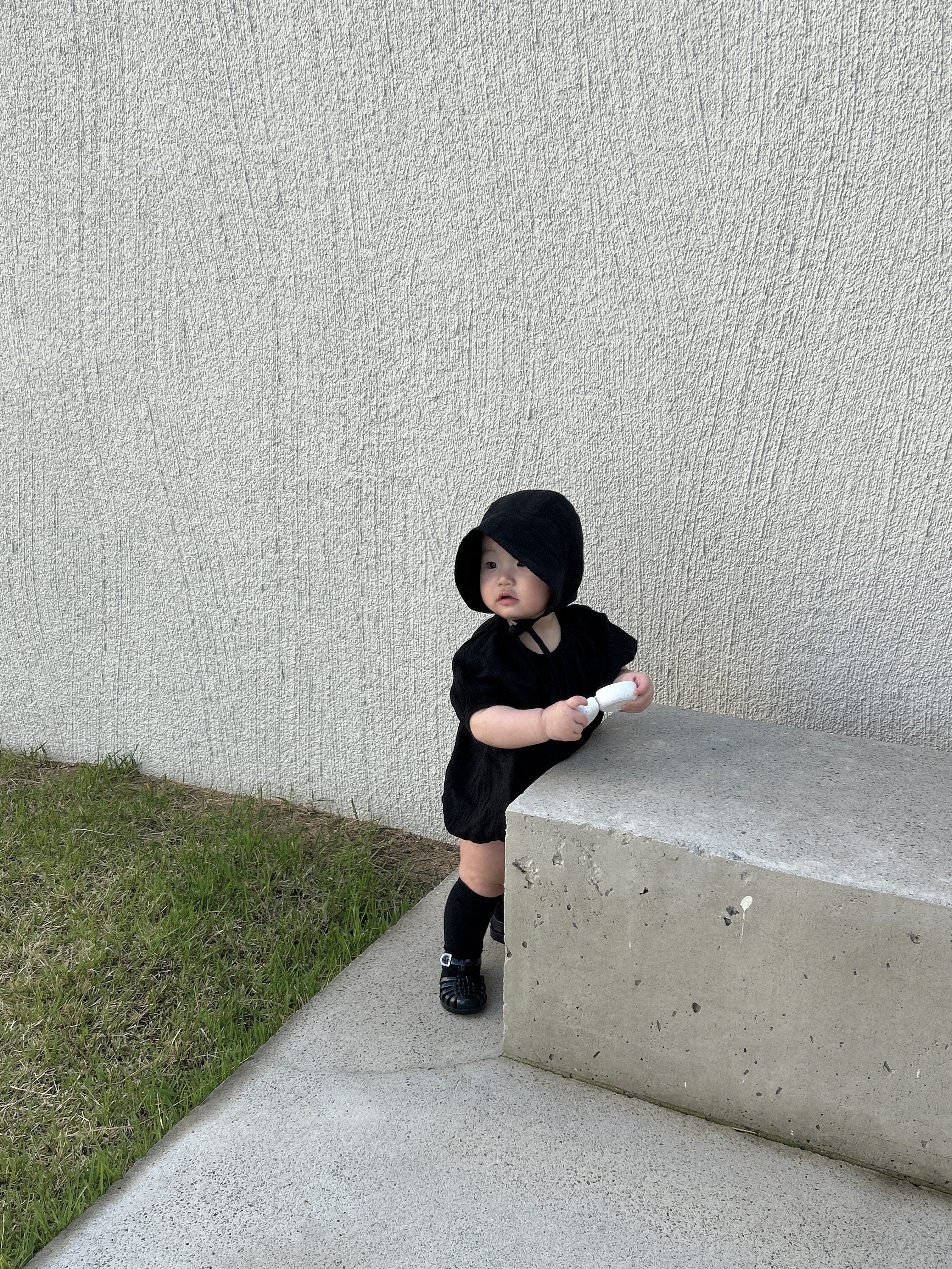 Embroideried Cotton Romper - Black