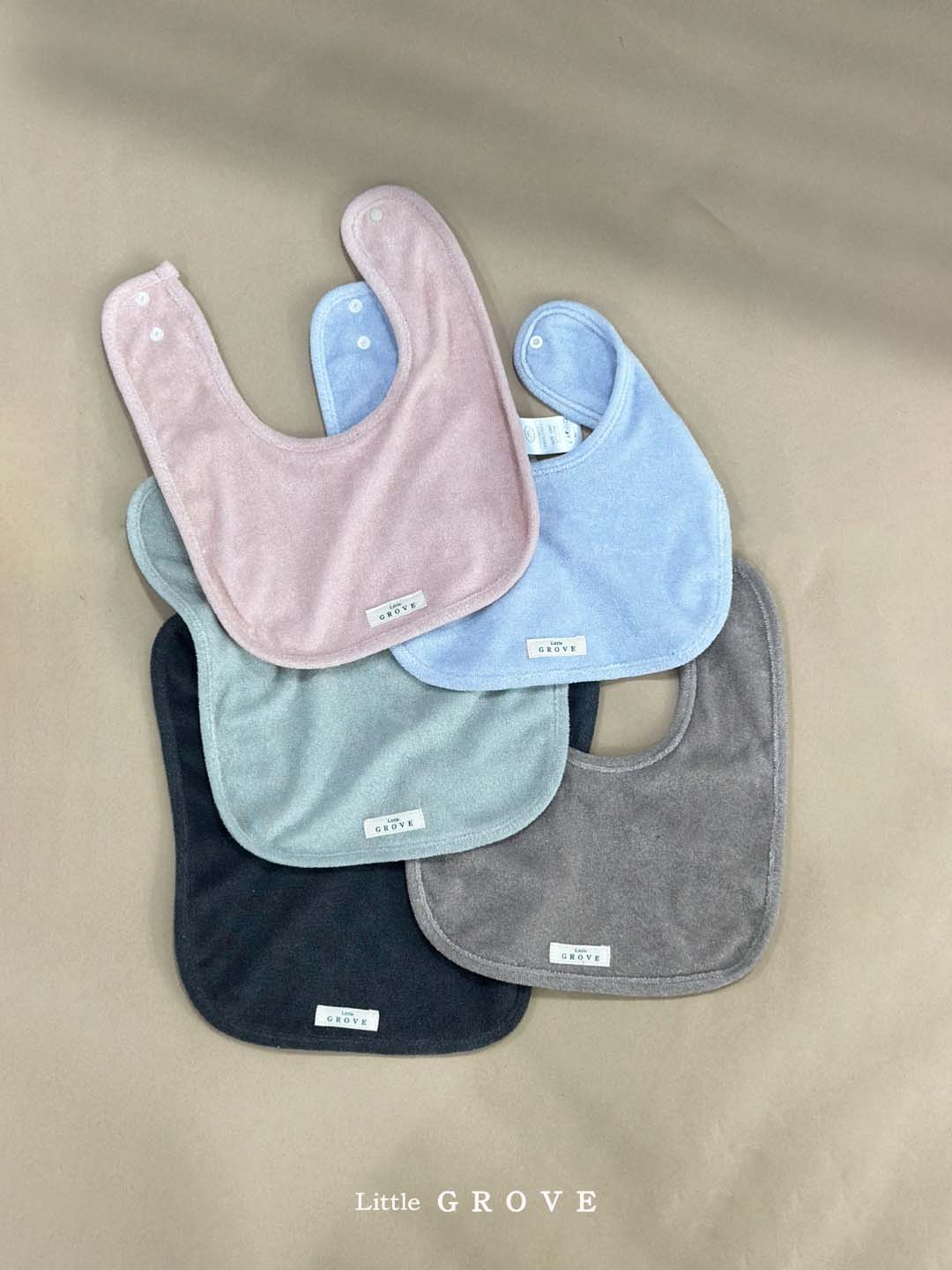 Cloudy bib