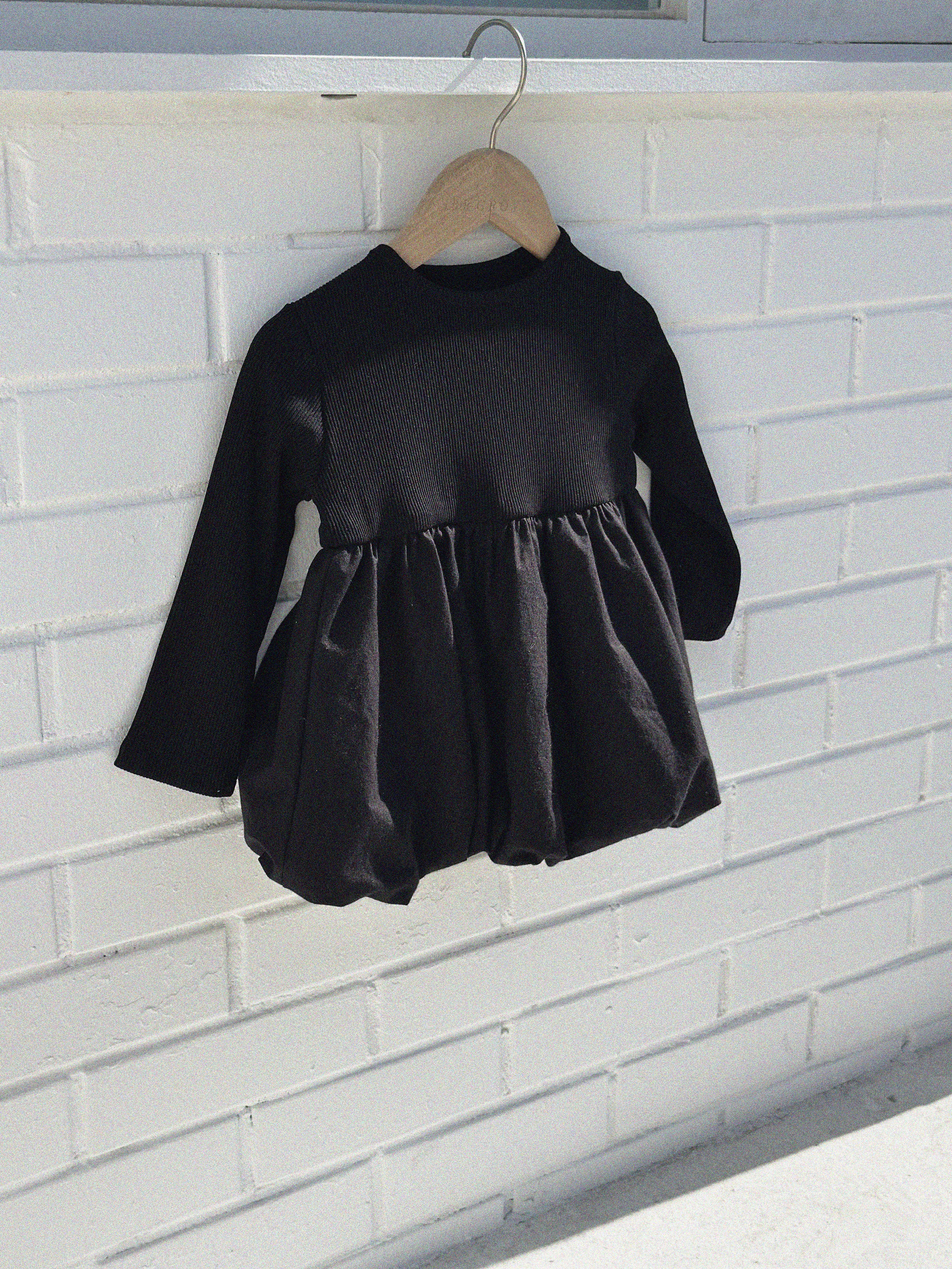 Emma Balloon dress - black