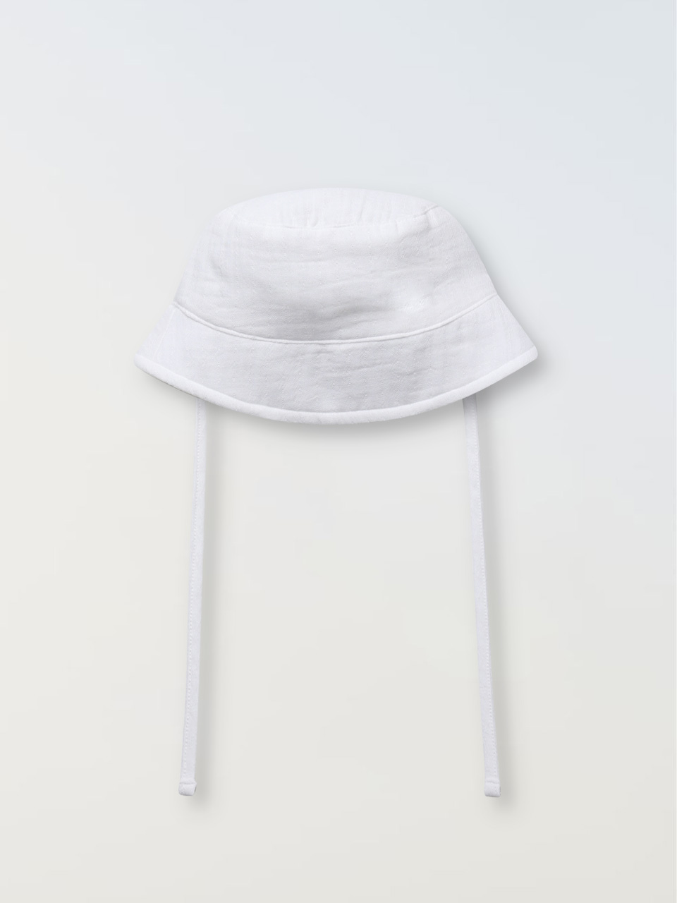 Lily bucket - white