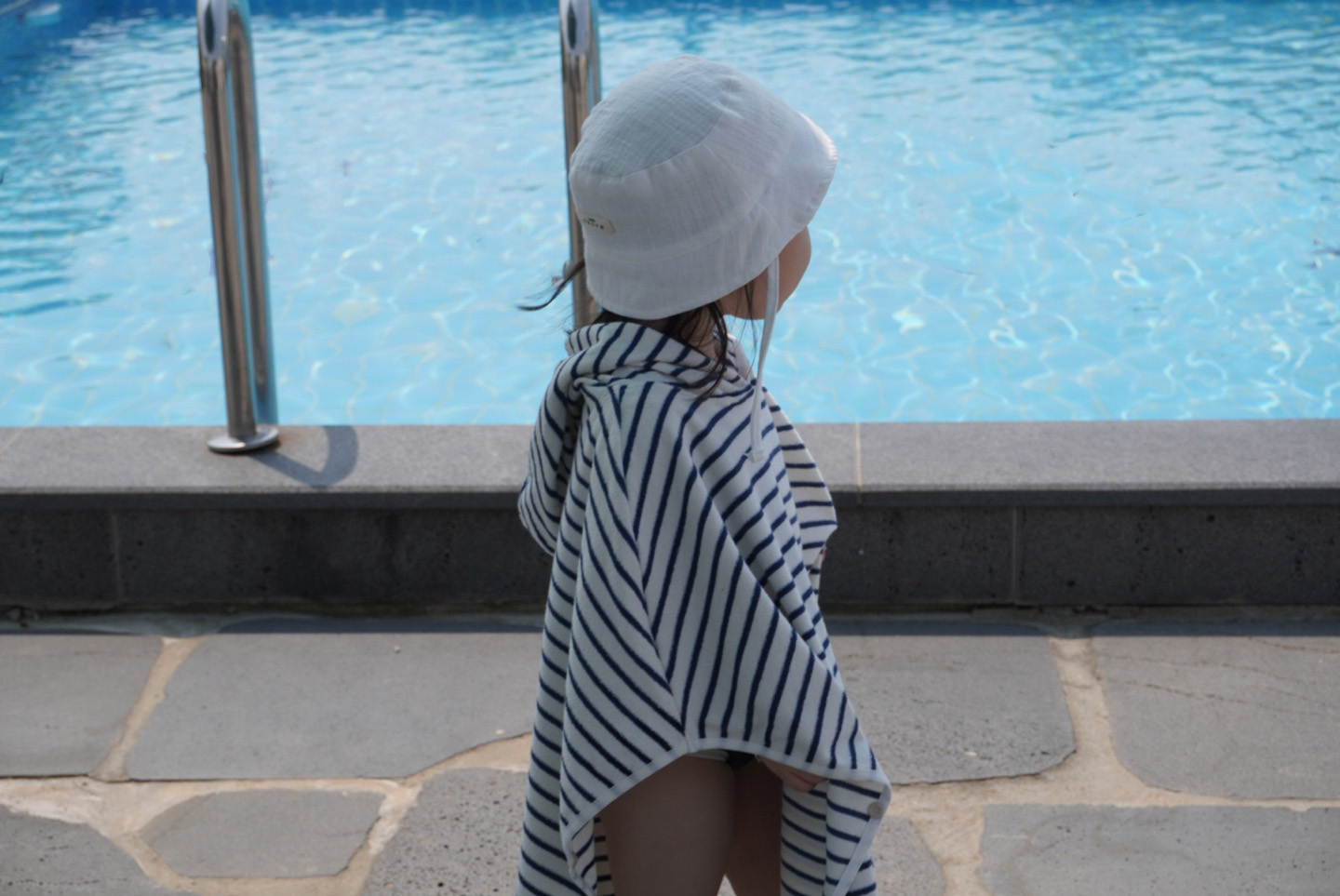 Lagoon beach Poncho