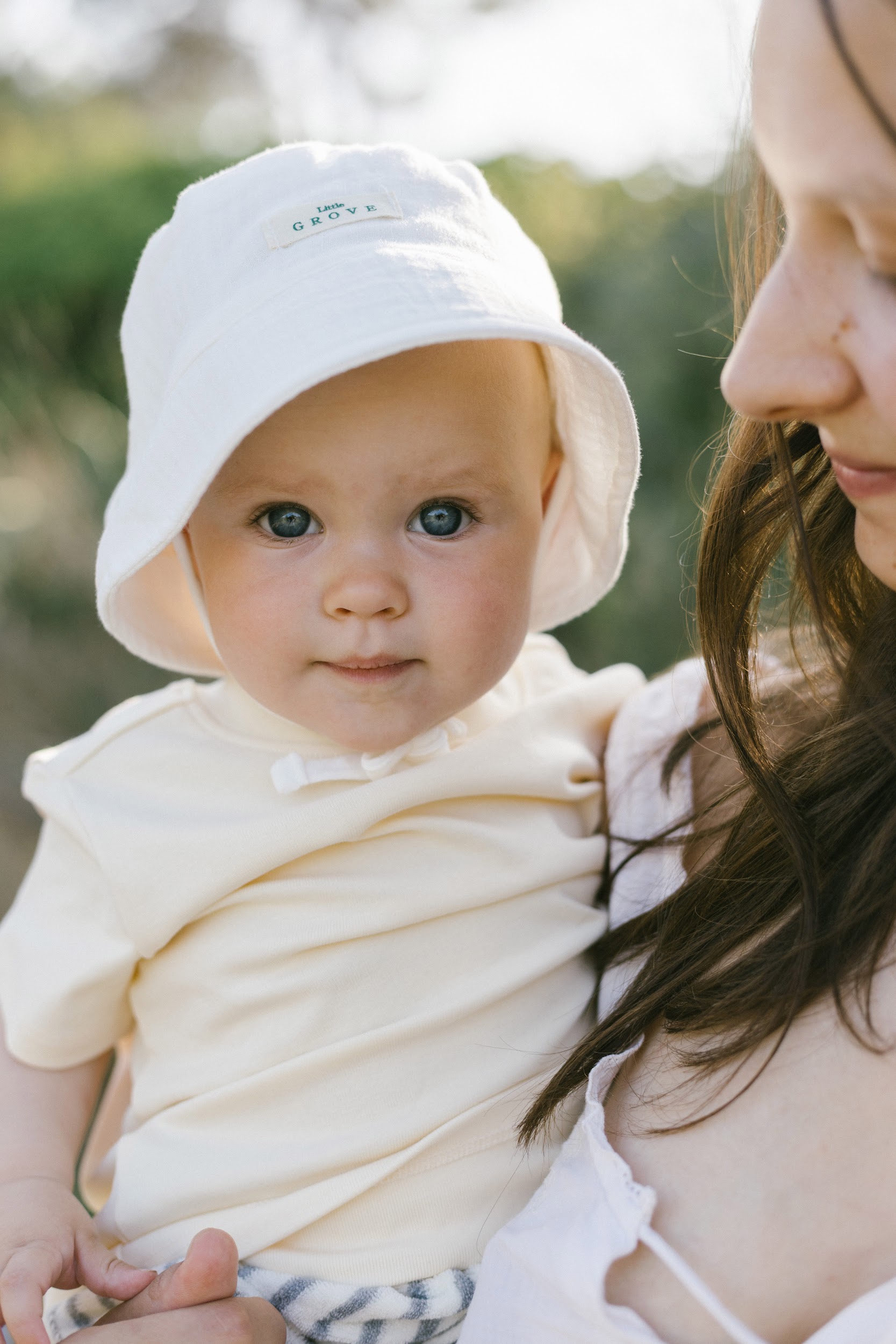 Lily bucket - white
