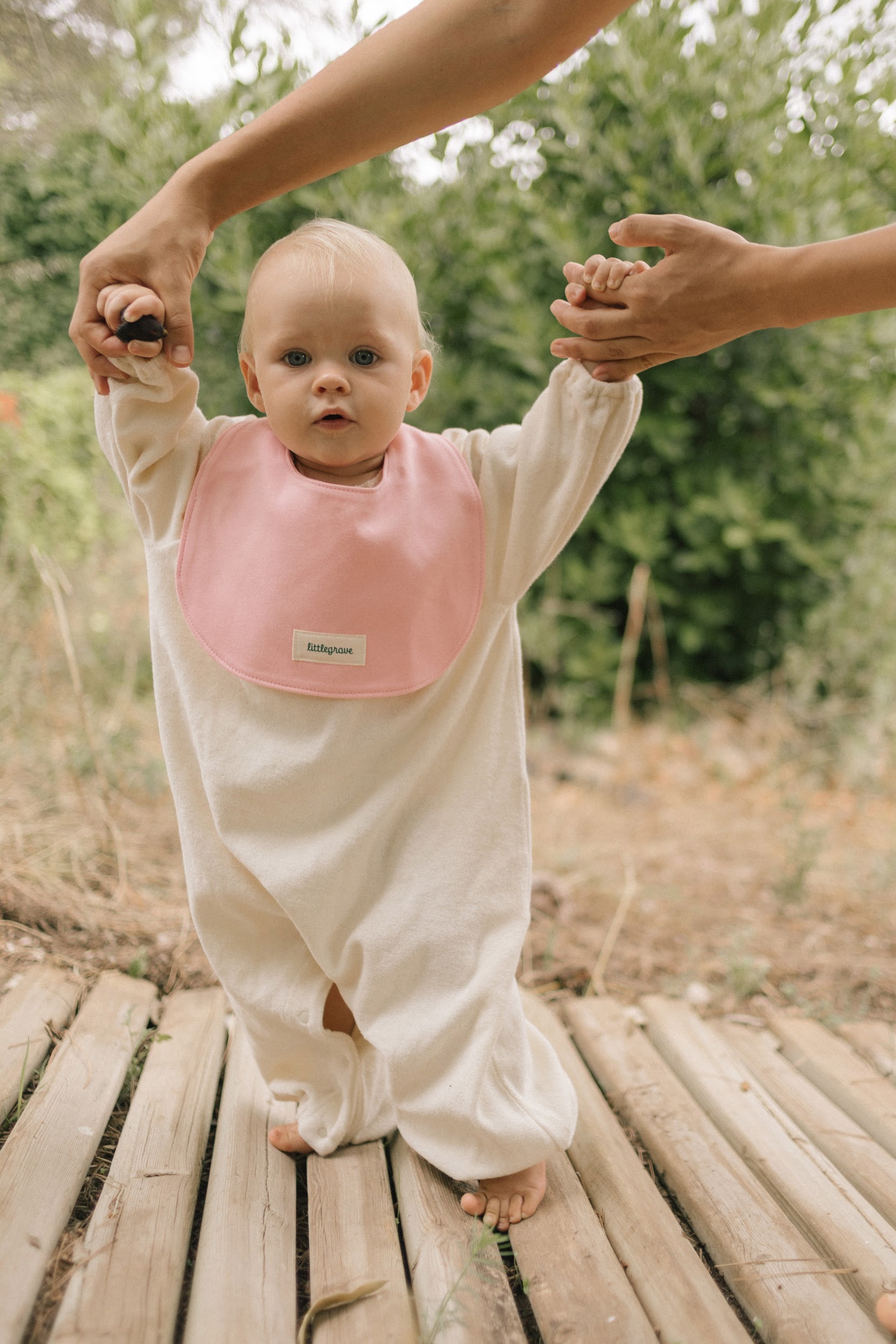 Luna Bib