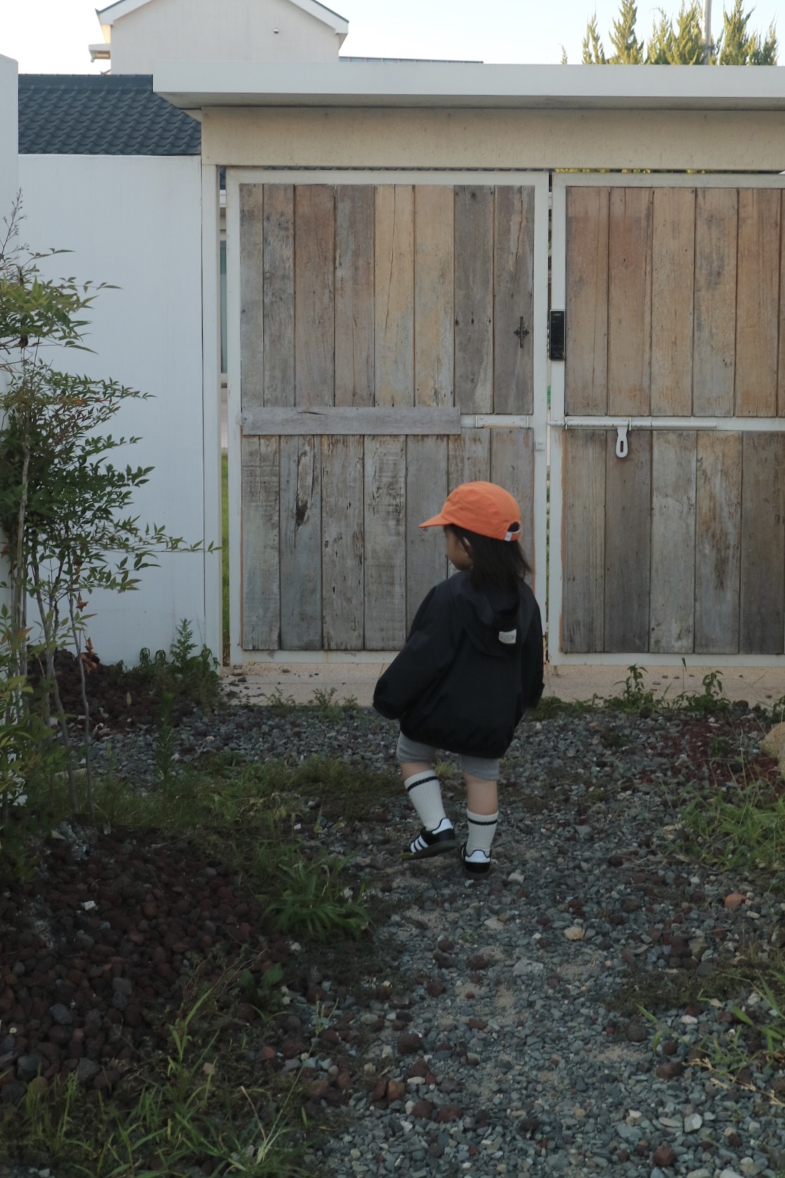 Breezy Windbreaker - Black