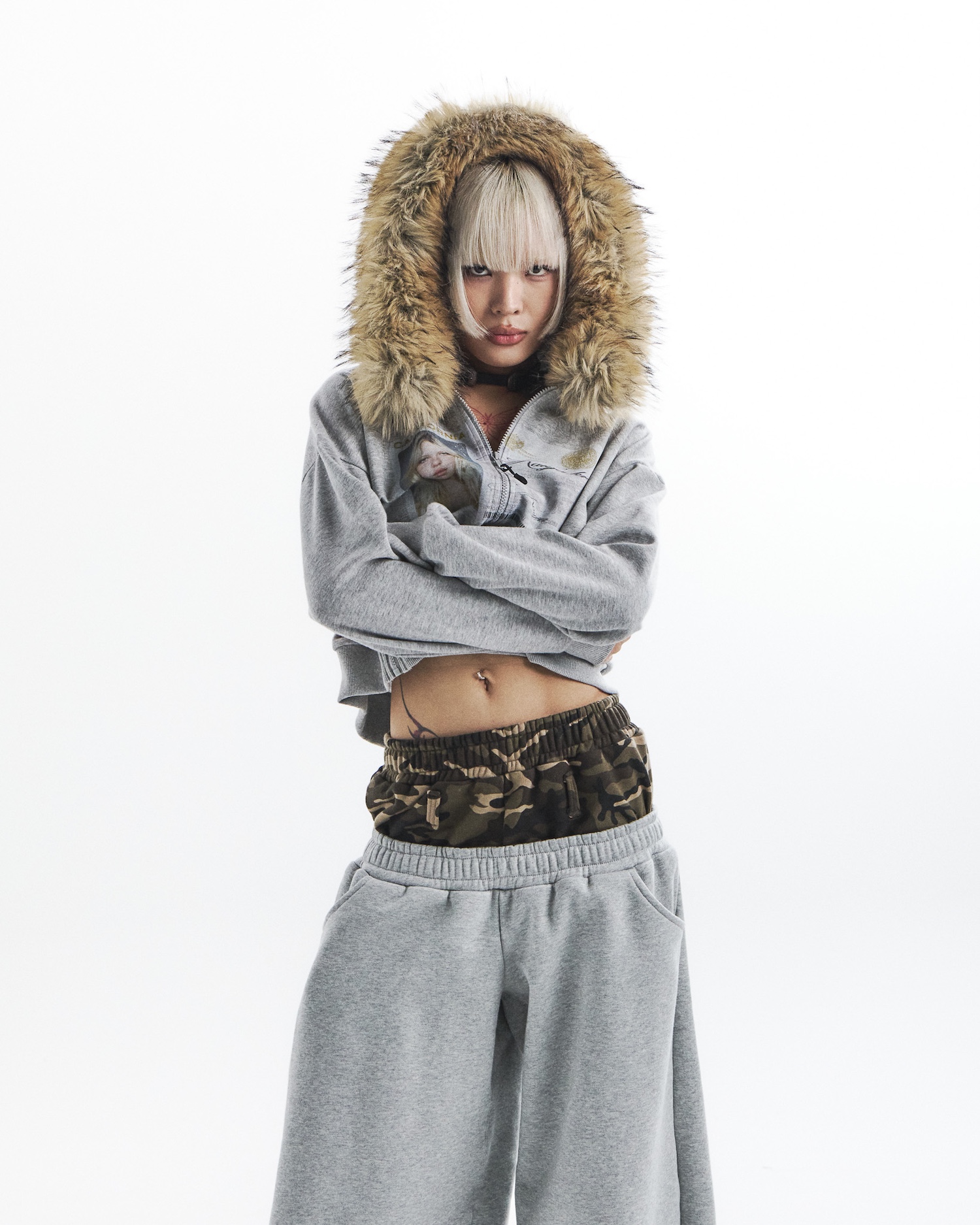 id card hooded zip-up- gray