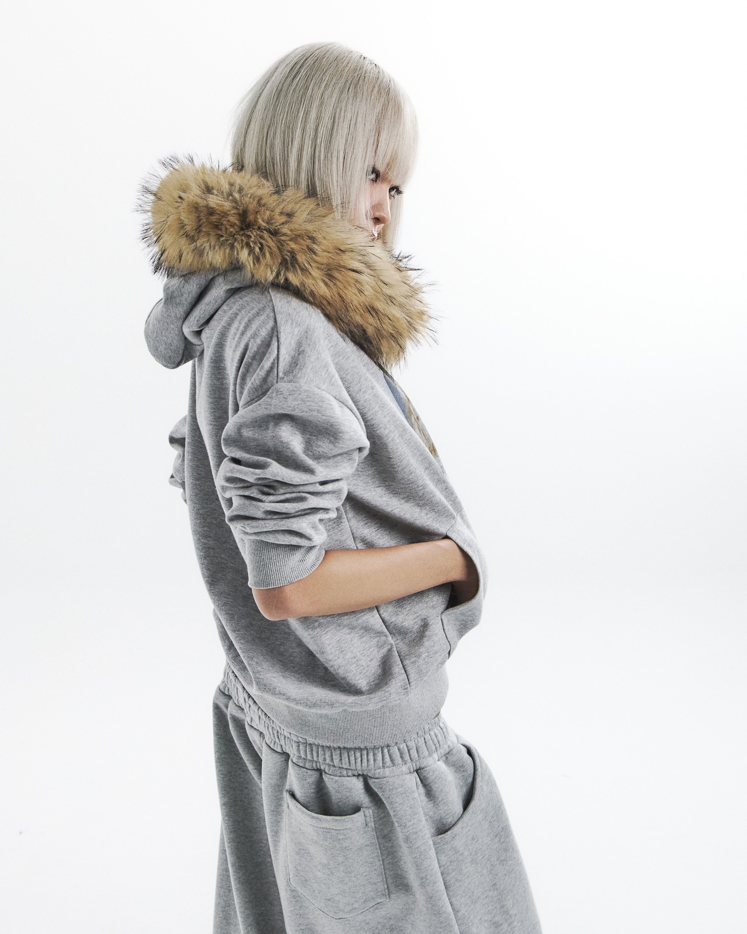 id card hooded zip-up- gray