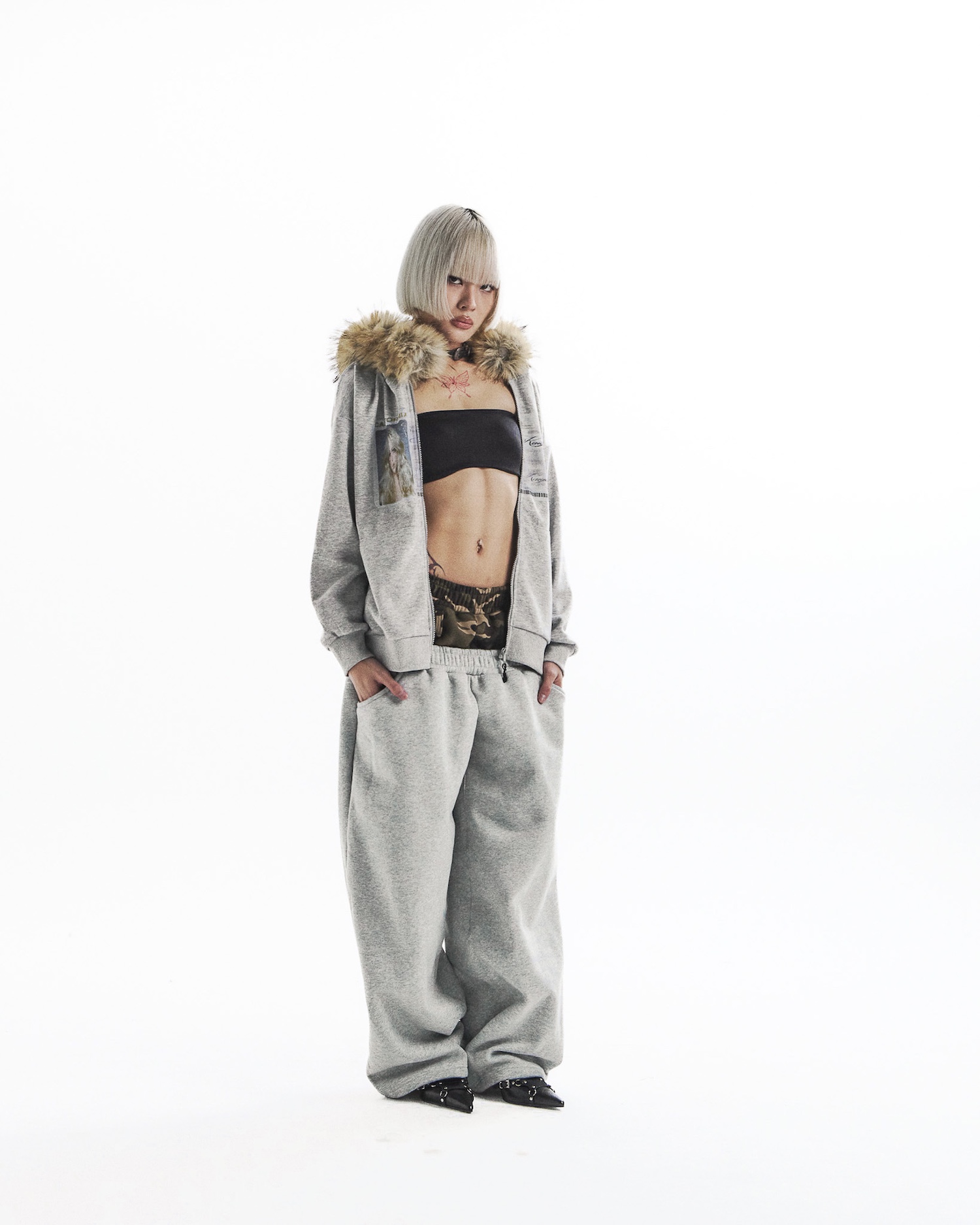 id card hooded zip-up- cream