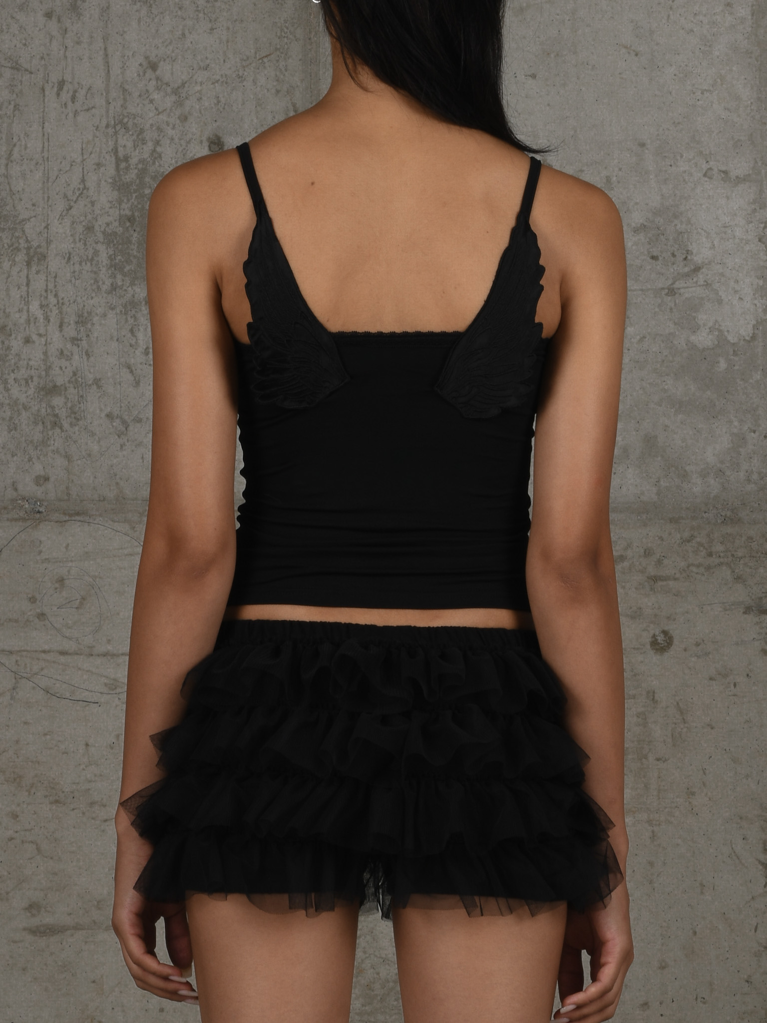 angel wing sleeveless - black